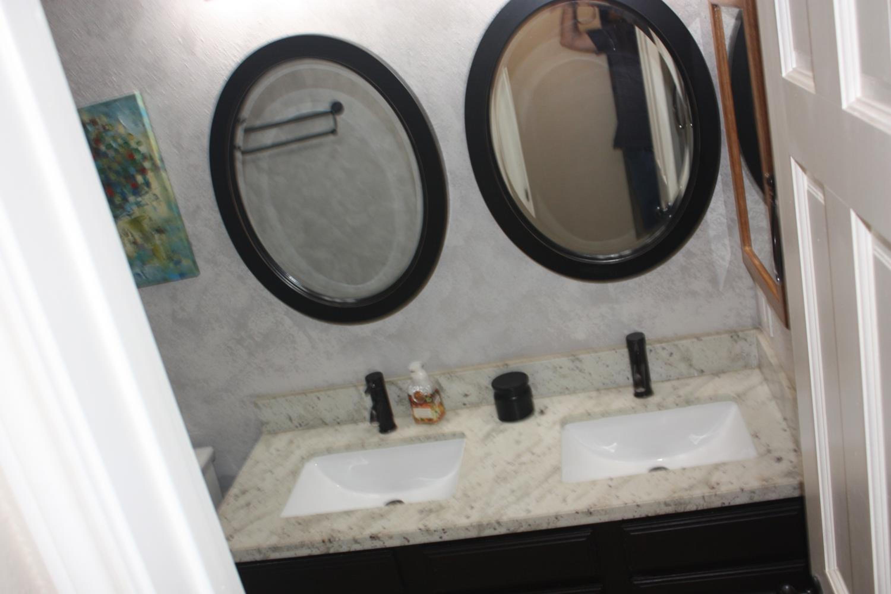 3 bedroom home- Cypress, Luxury Beds view 4