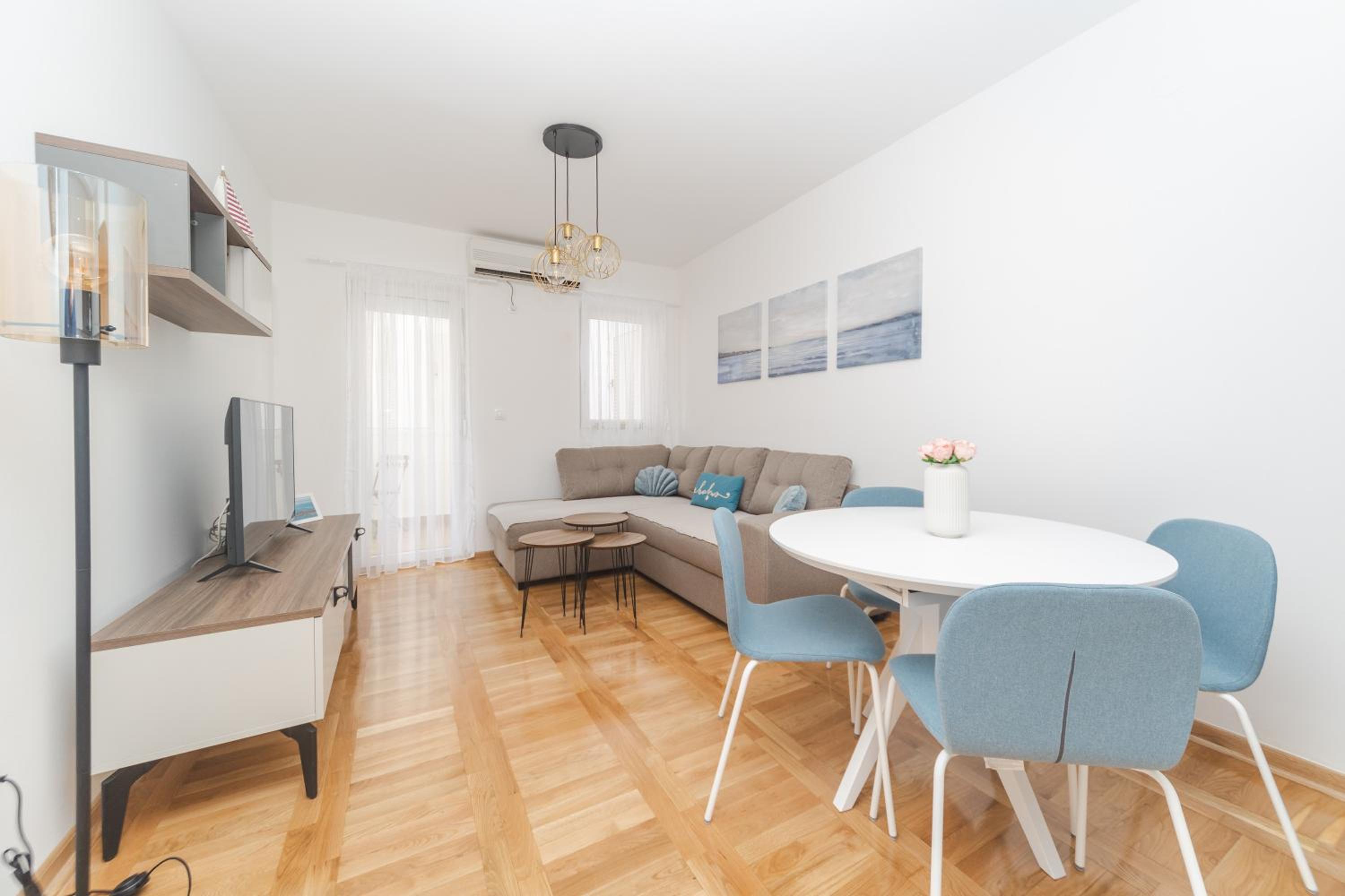New Renovated Mediterranean Cozy Fully Equipped 1BR Apartment in Budva, Free Parking view 2