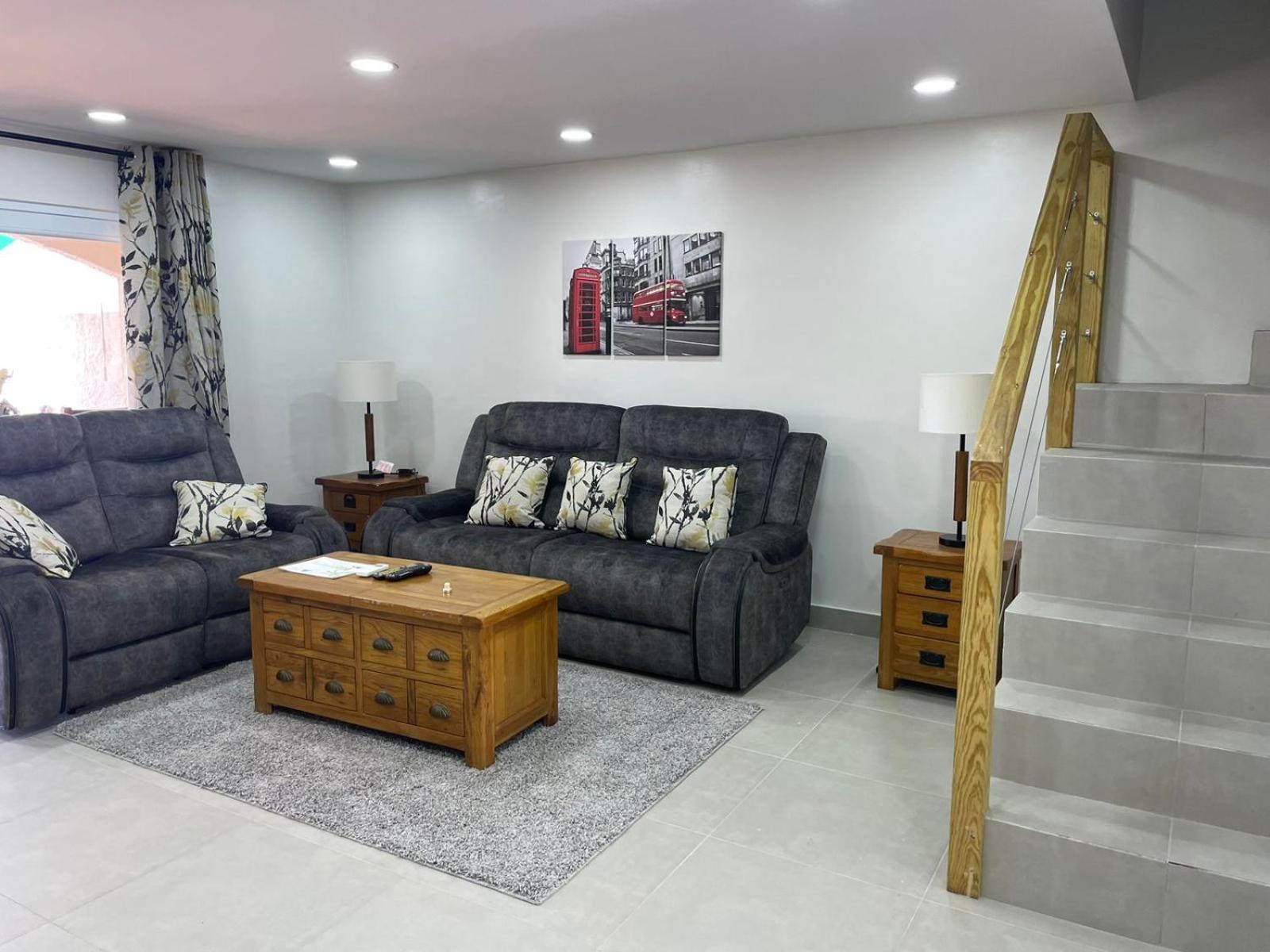 Beautiful 2BR and 2 en-suite bathroom with Marina and Sunset views