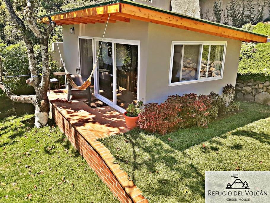 Refugio del Volcan Casitas view 4