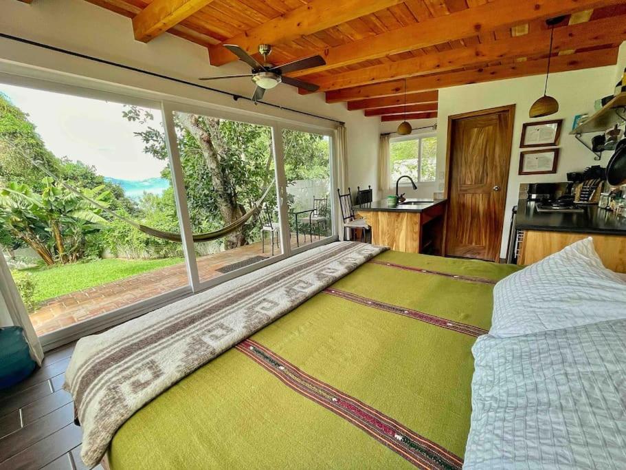 Refugio del Volcan Casitas view 2