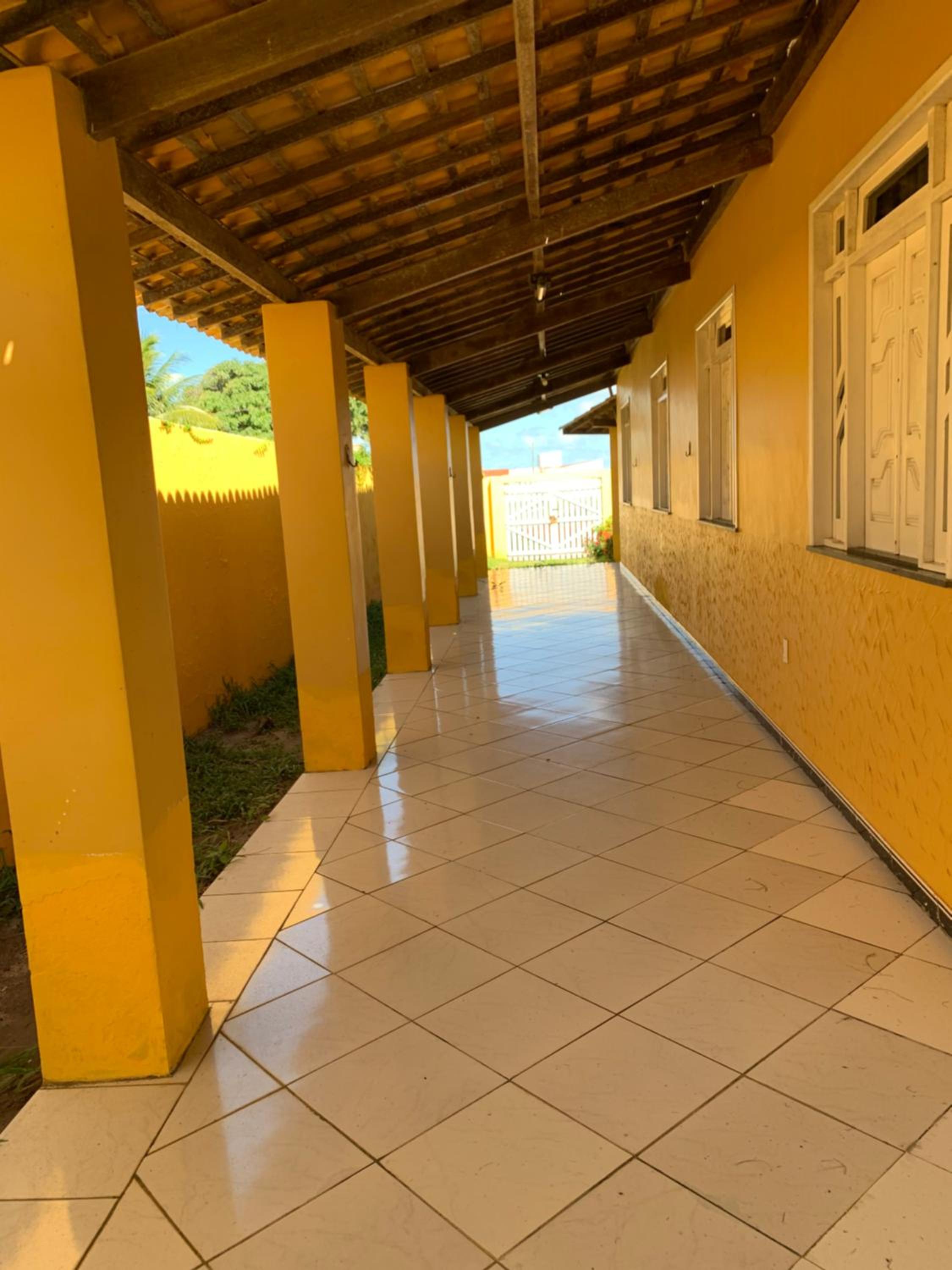 Casa Amarela Praia do Saco