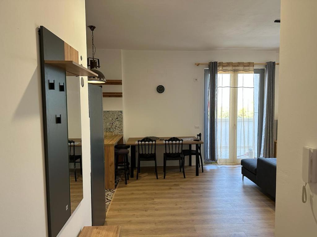 Thyamis Apartment