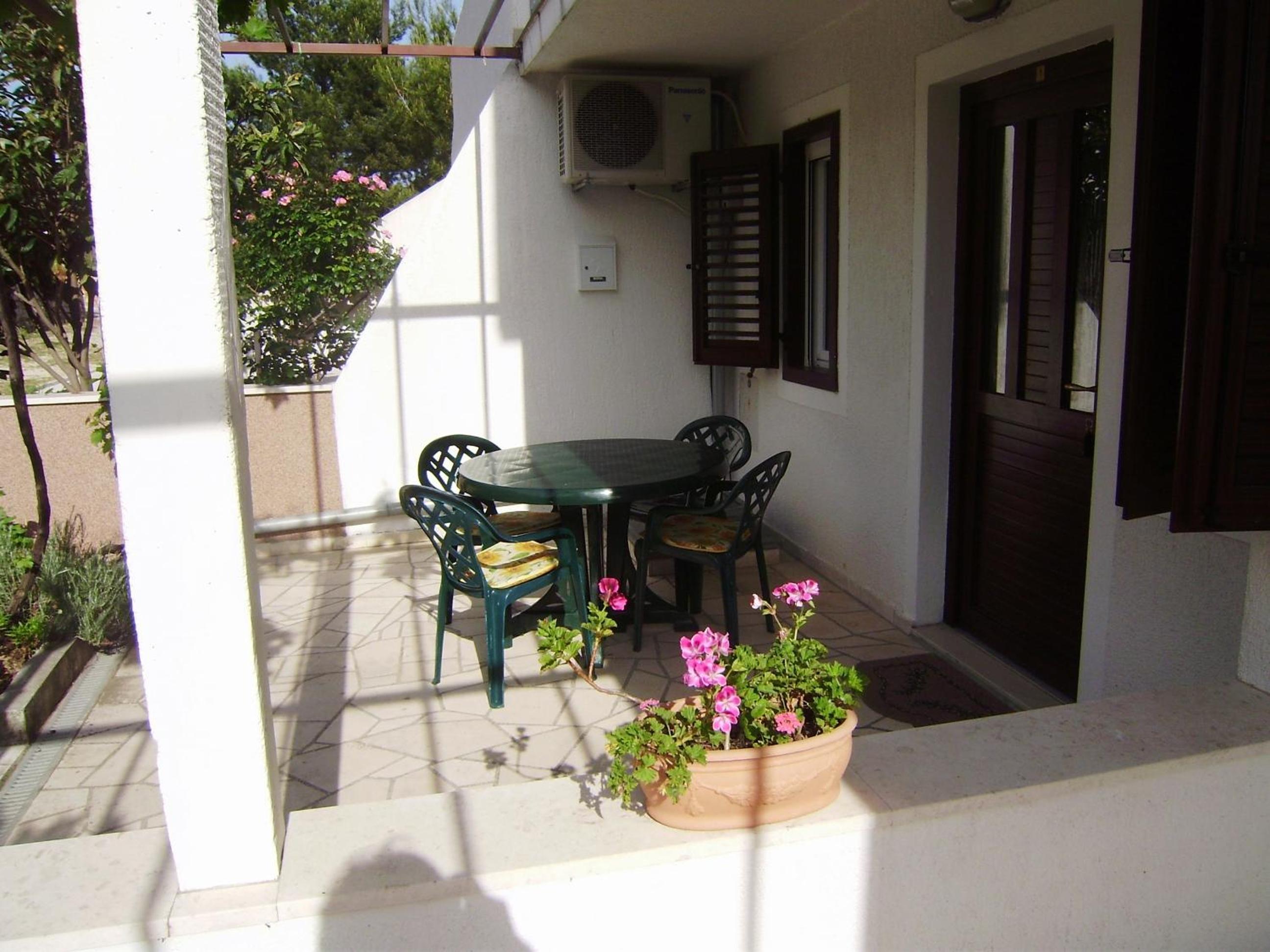 Apartment Lenka view 5