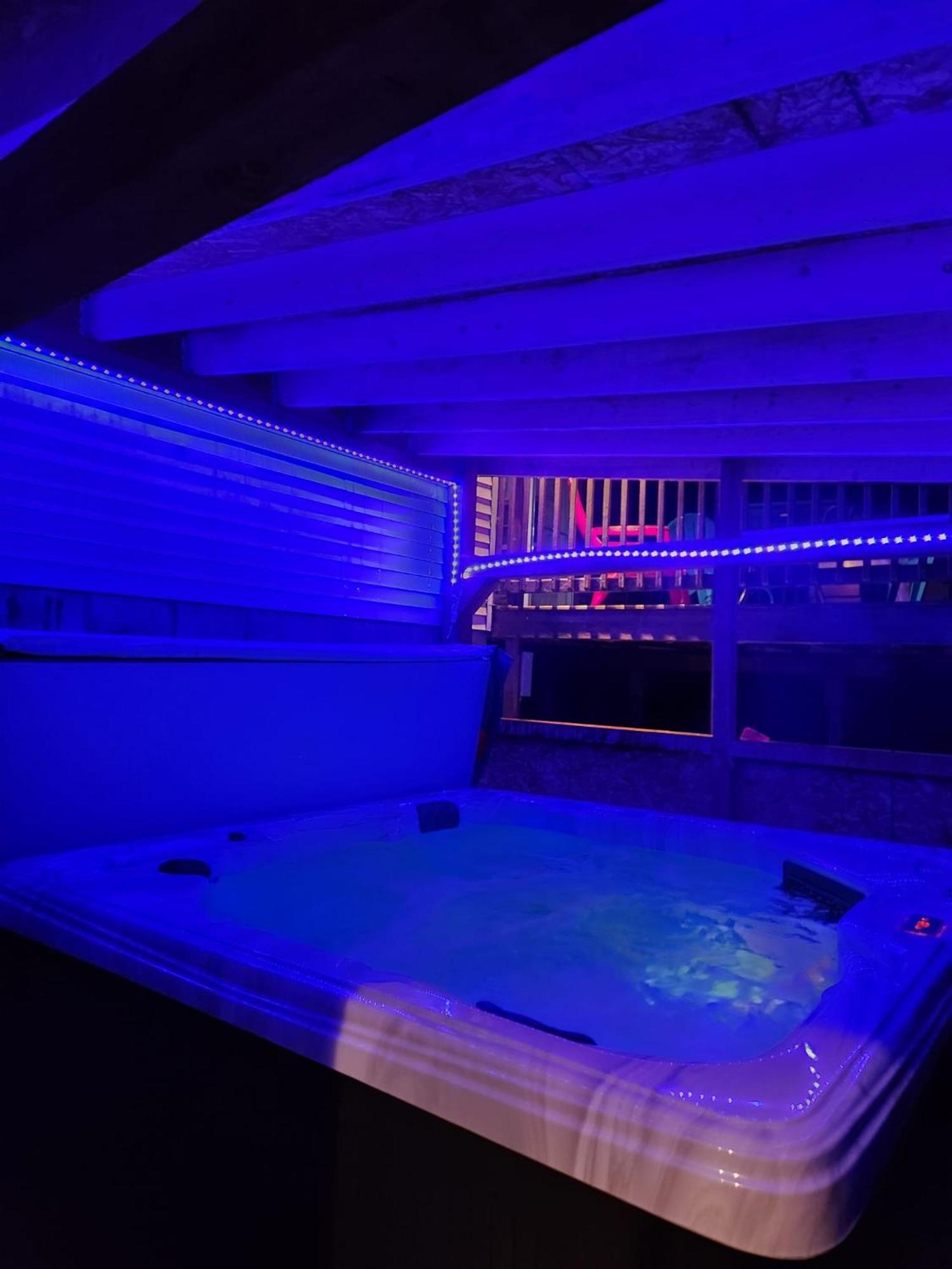 Havre de détente avec foyer et spa