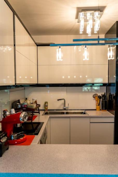Velman by Strelicija