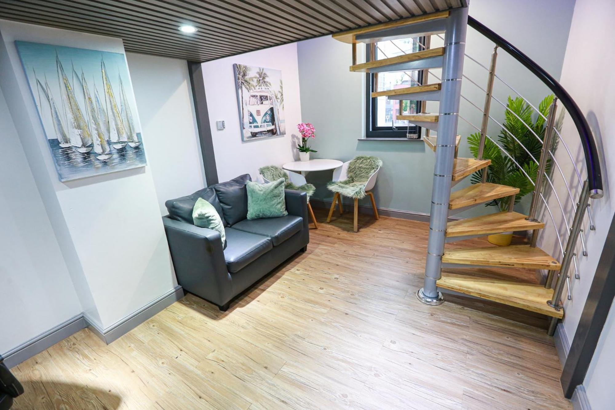 B103 Urban Oasis loft