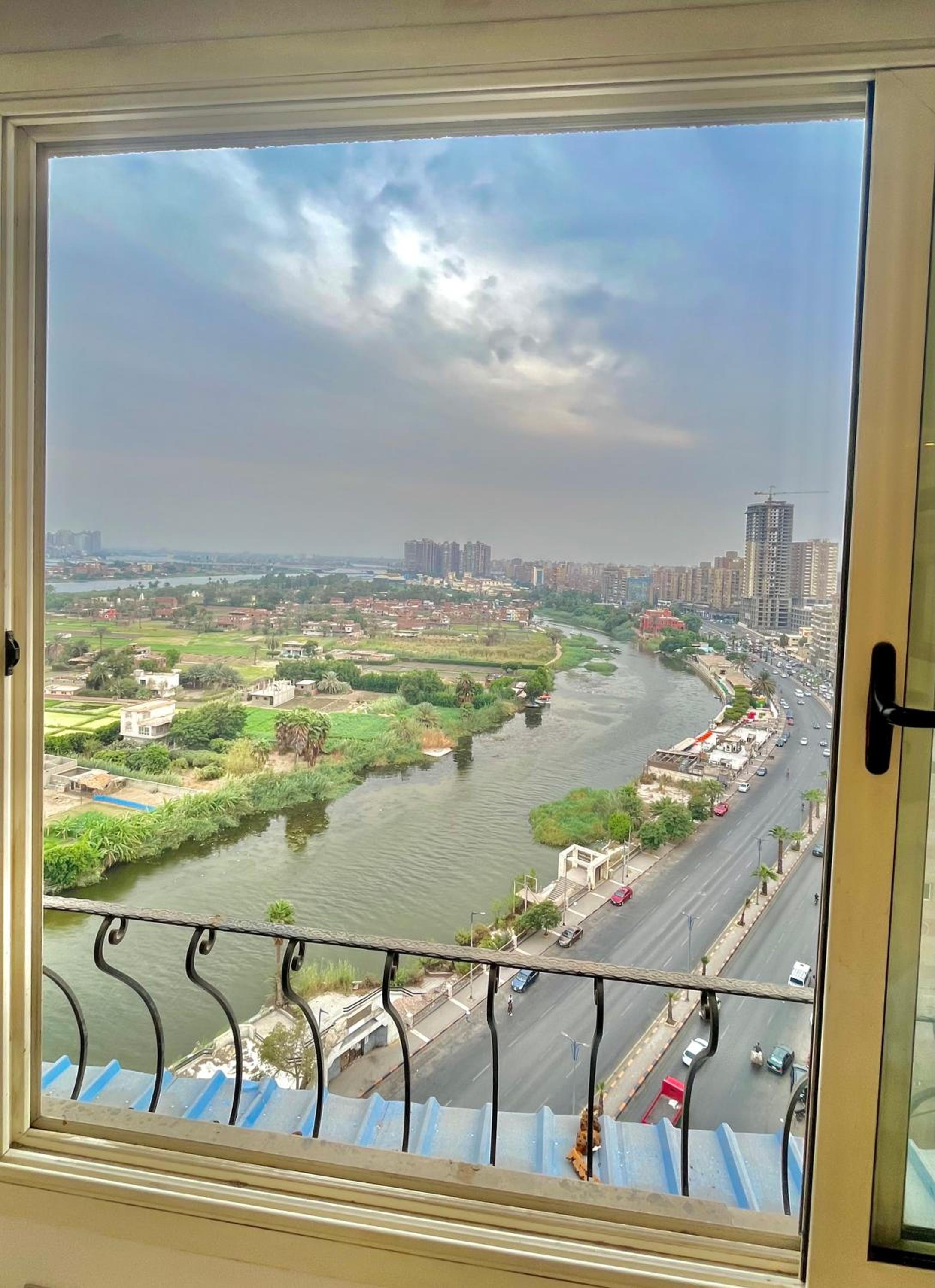 Luxury Villa By The Nile