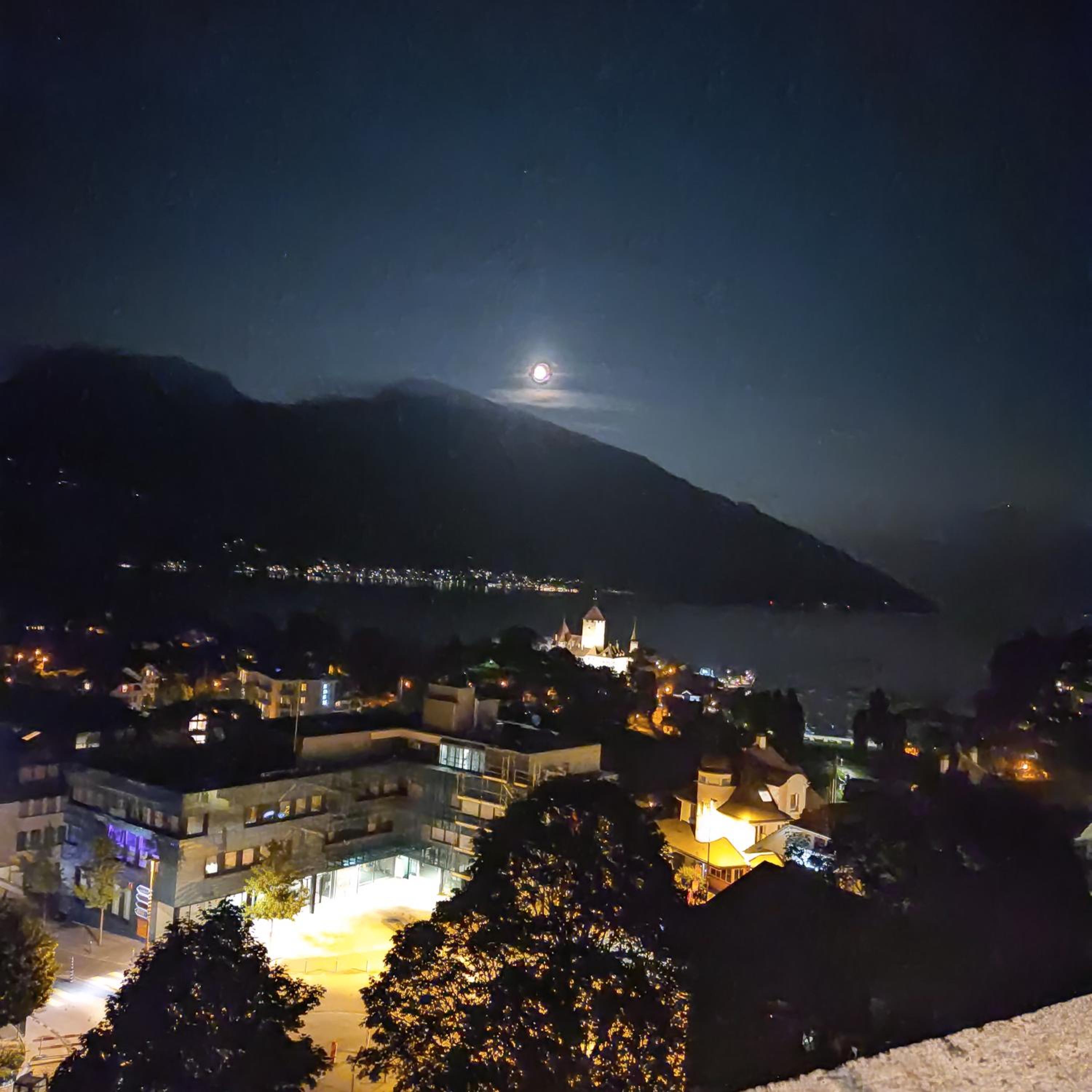 Spiez Lakeview by the station Room A