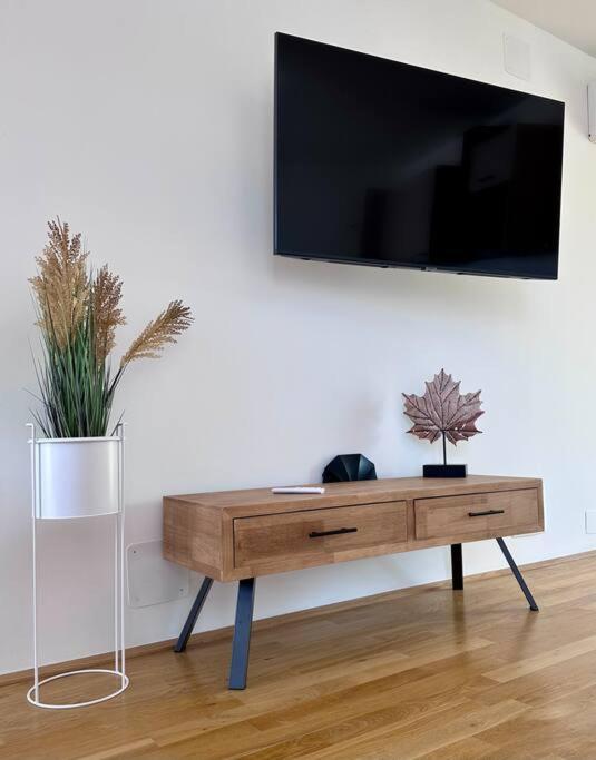 Chic & Modern in Beautiful Vienna l HG30
