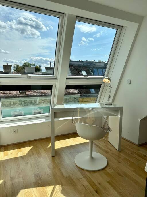 Chic & Modern in Beautiful Vienna l HG30