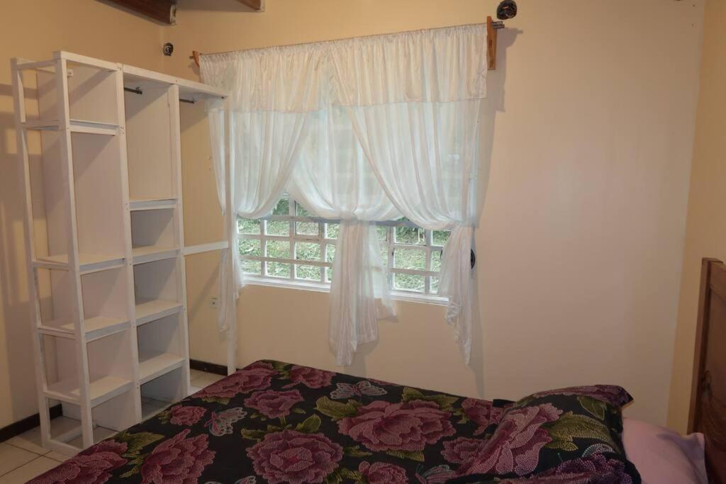 Casa Aserrí - Costa Rican House, scenic views & good rest