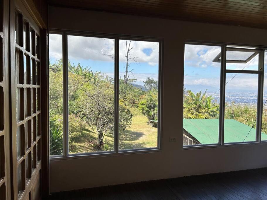 Casa Aserrí - Costa Rican House, scenic views & good rest