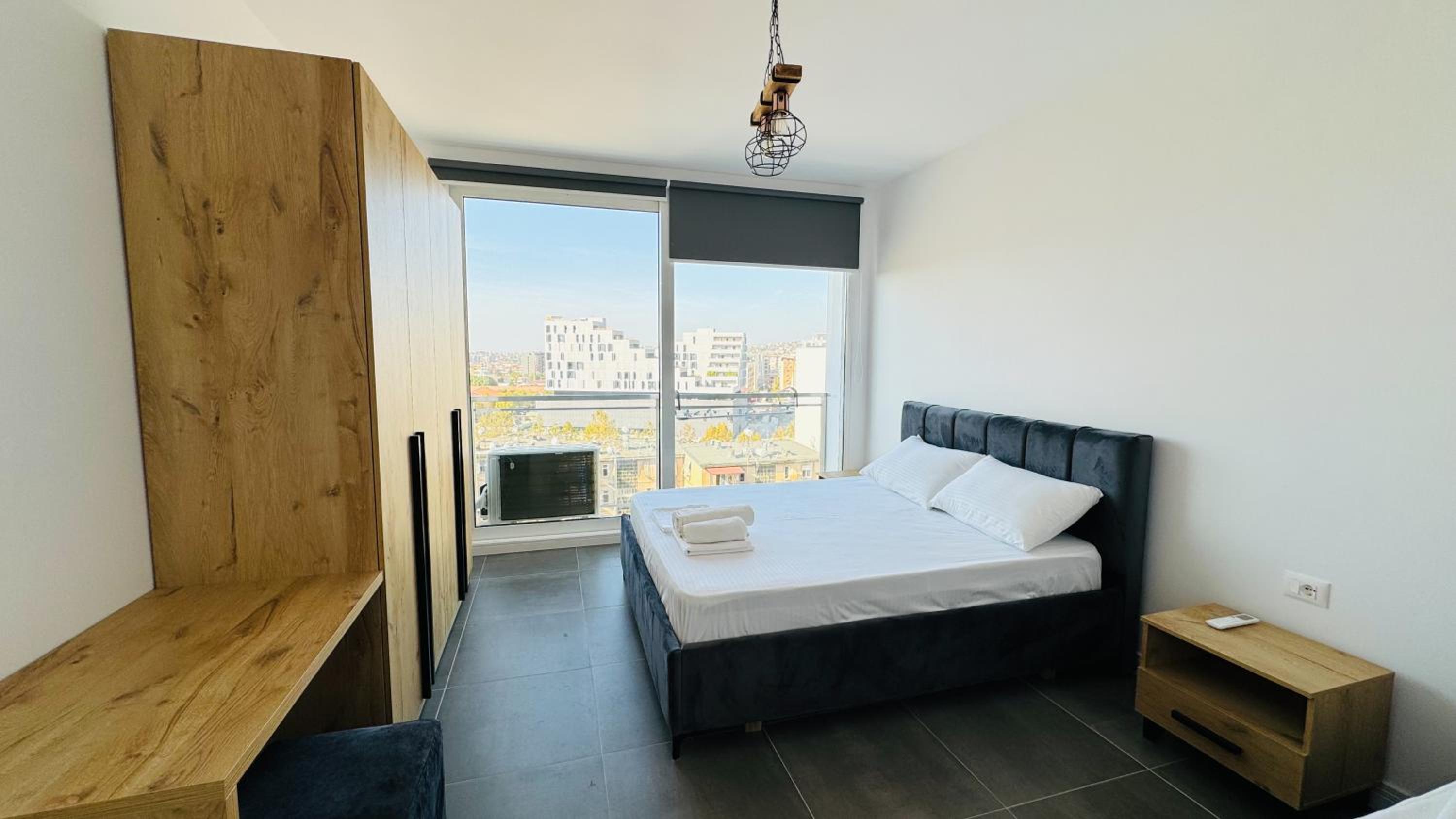 Urban Serenity Skyline View Apartment 2