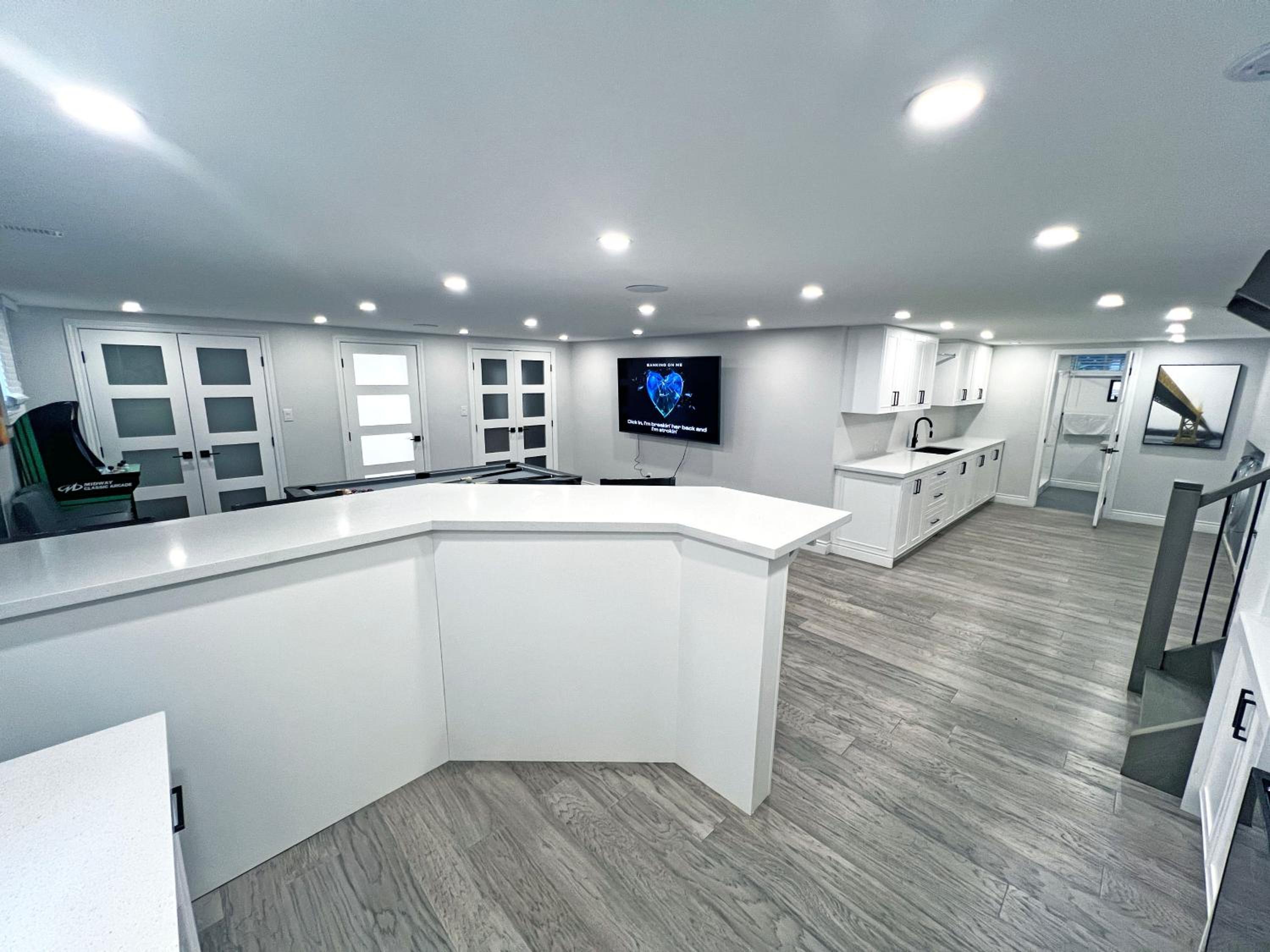 Luxe Home Near Limeridge - Sleeps 11 - Pool