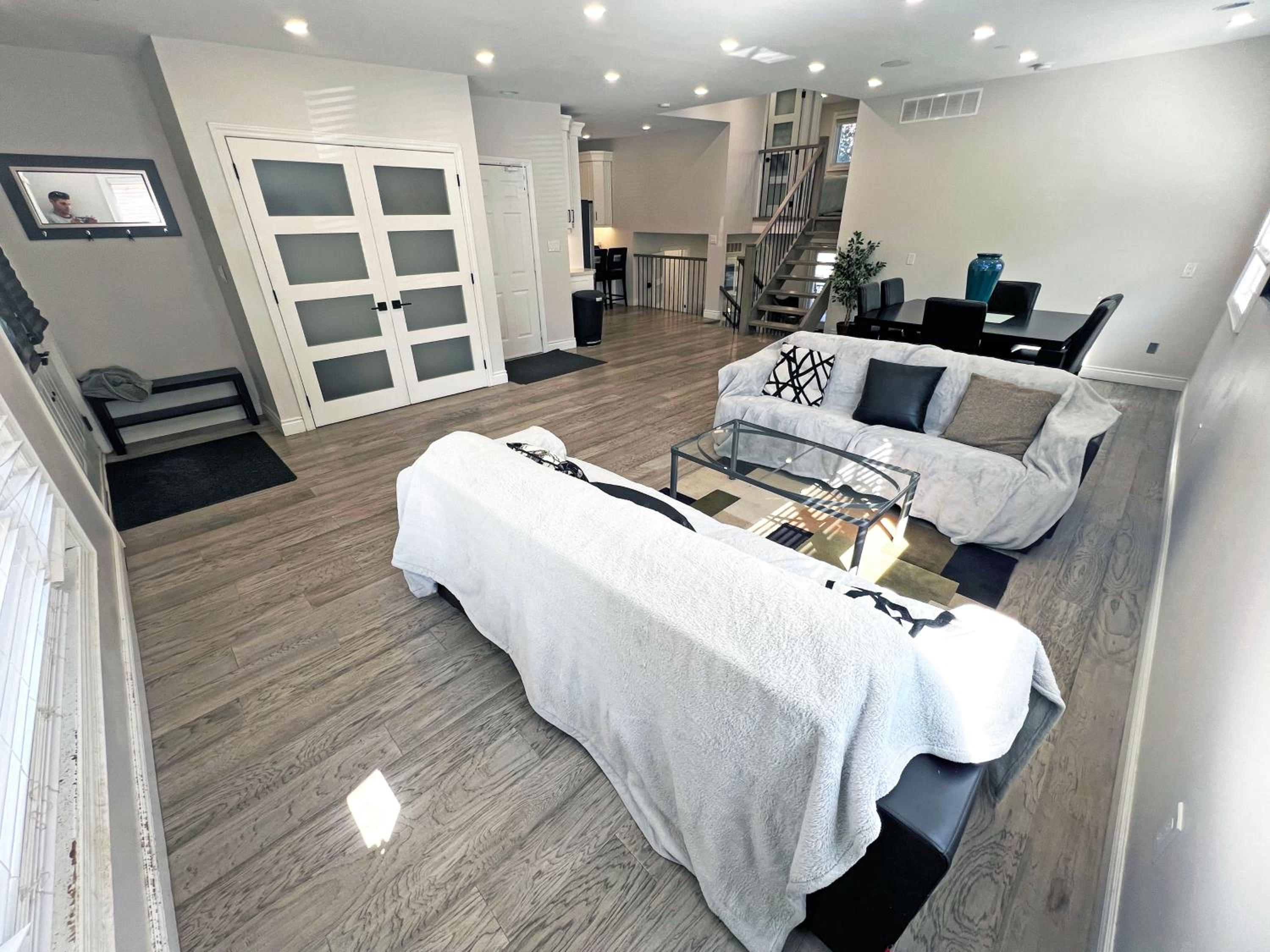Luxe Home Near Limeridge - Sleeps 11 - Pool
