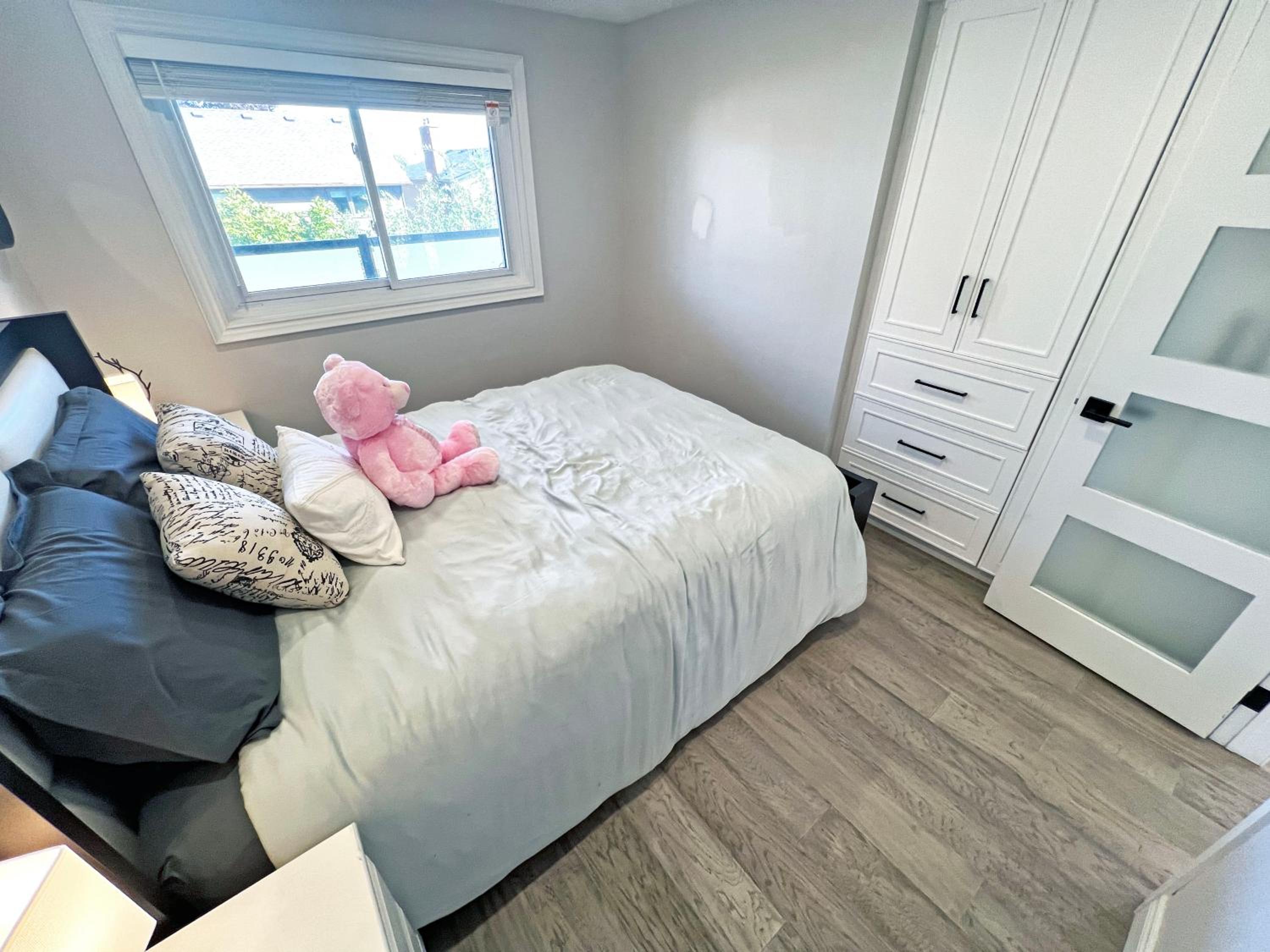 Luxe Home Near Limeridge - Sleeps 11 - Pool