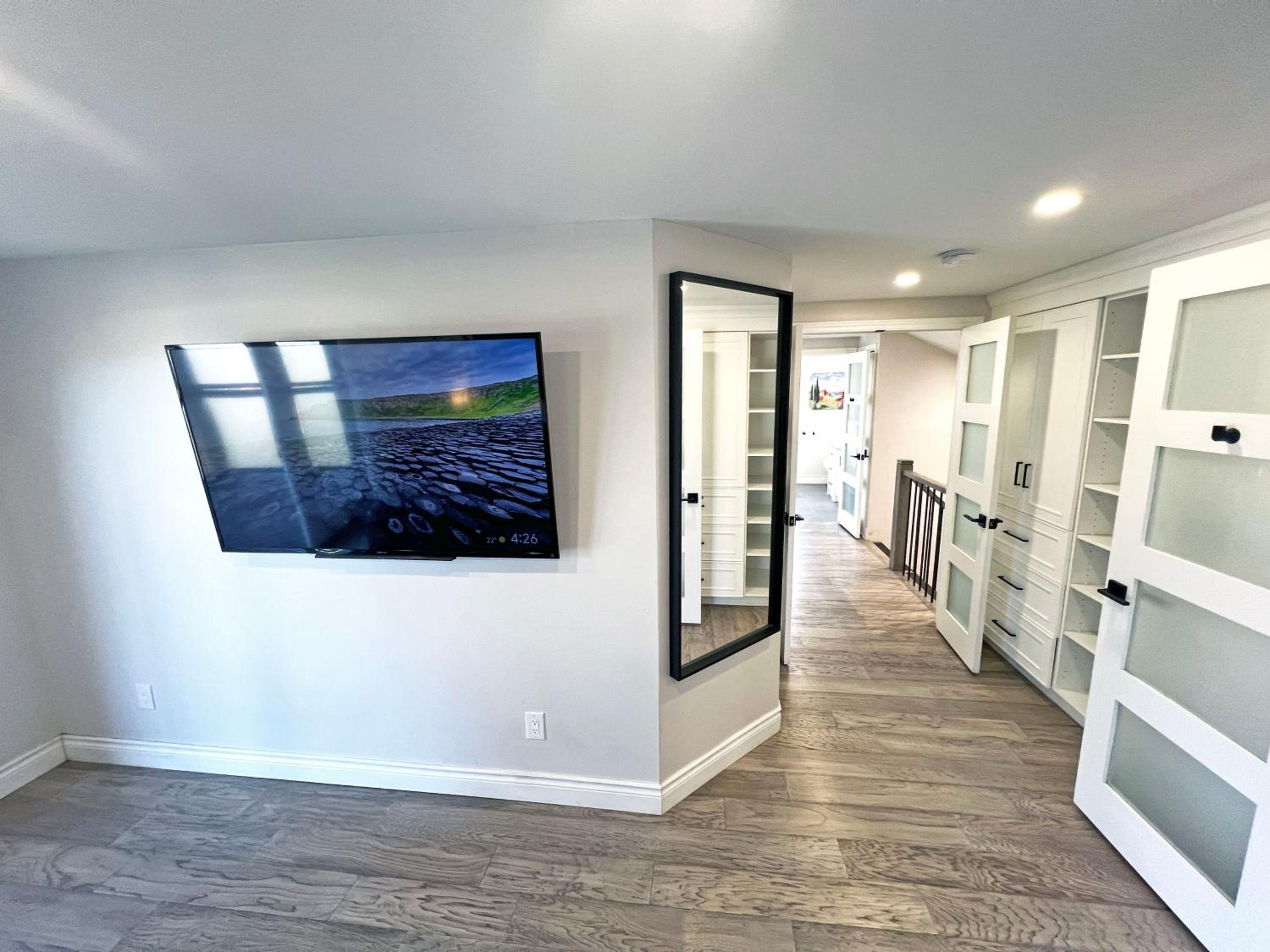 Luxe Home Near Limeridge - Sleeps 11 - Pool