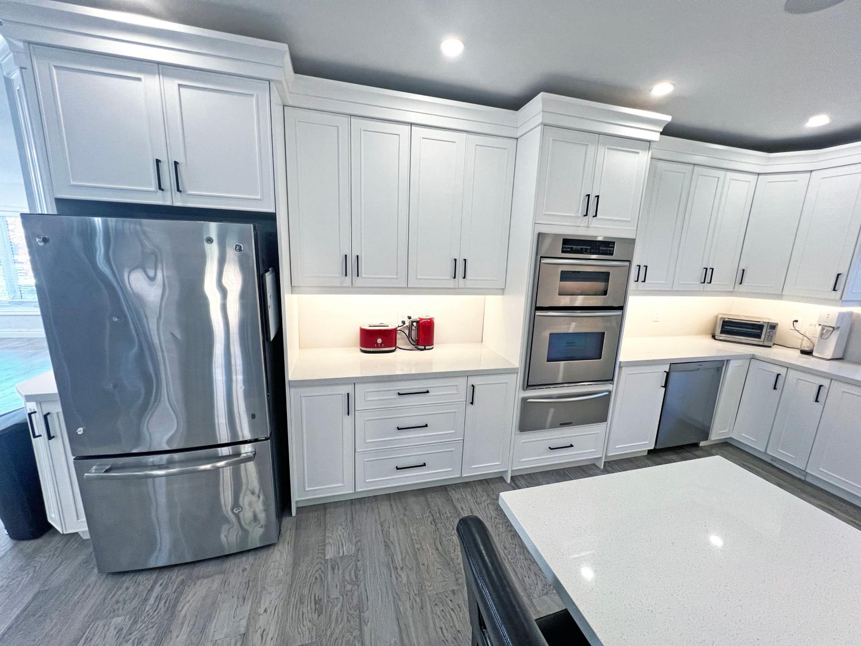 Luxe Home Near Limeridge - Sleeps 11 - Pool