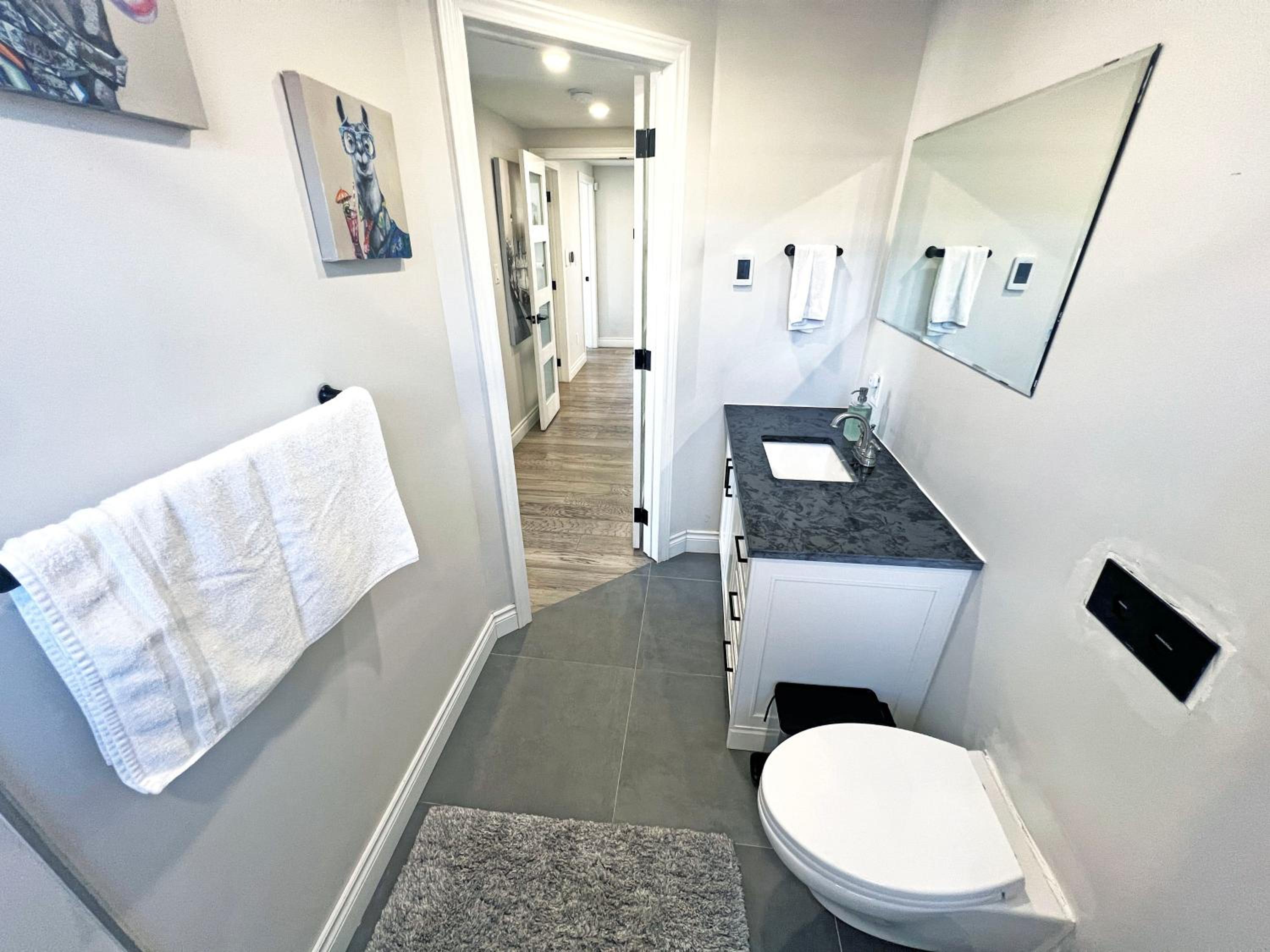 Luxe Home Near Limeridge - Sleeps 11 - Pool