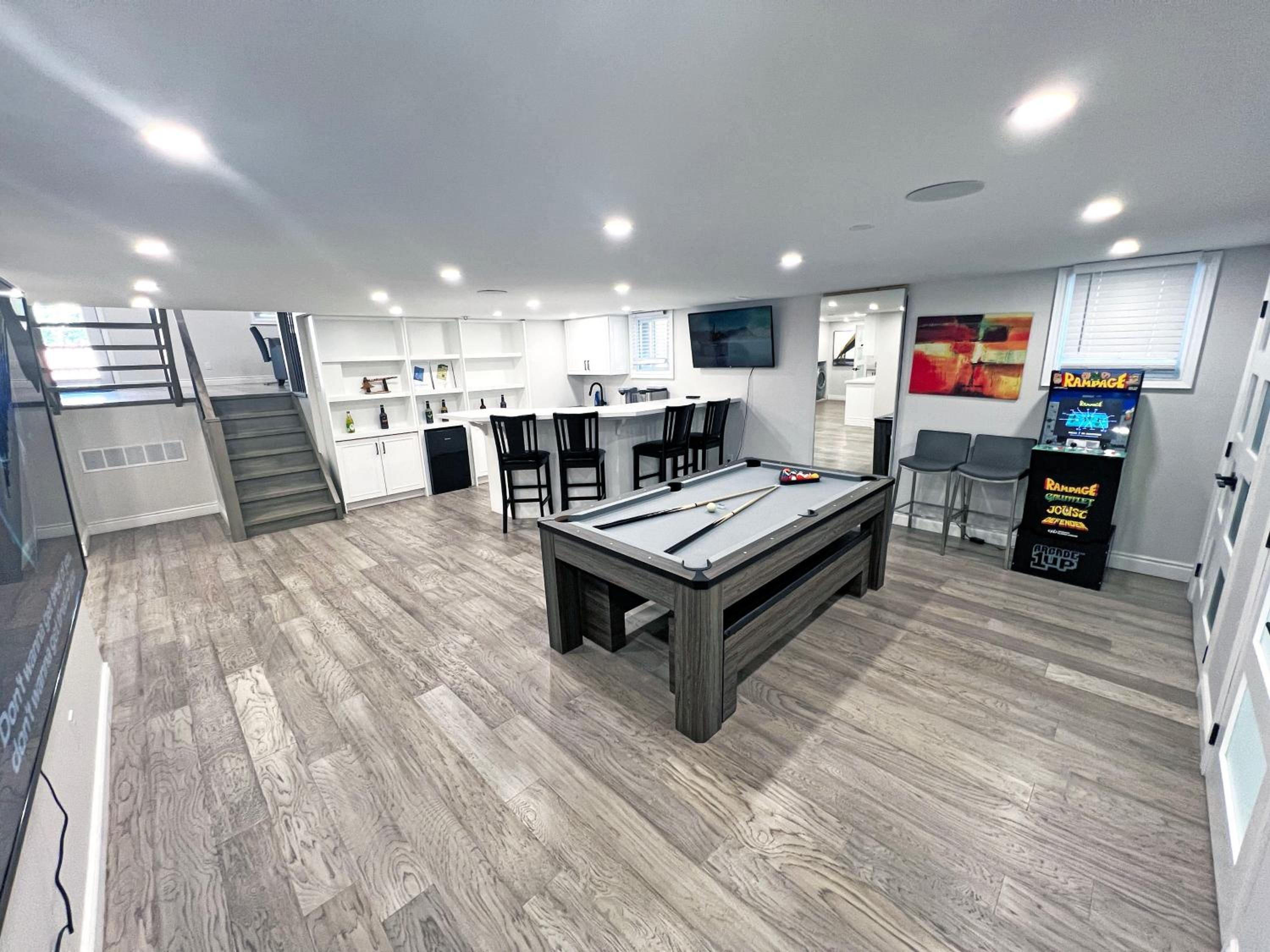 Luxe Home Near Limeridge - Sleeps 11 - Pool
