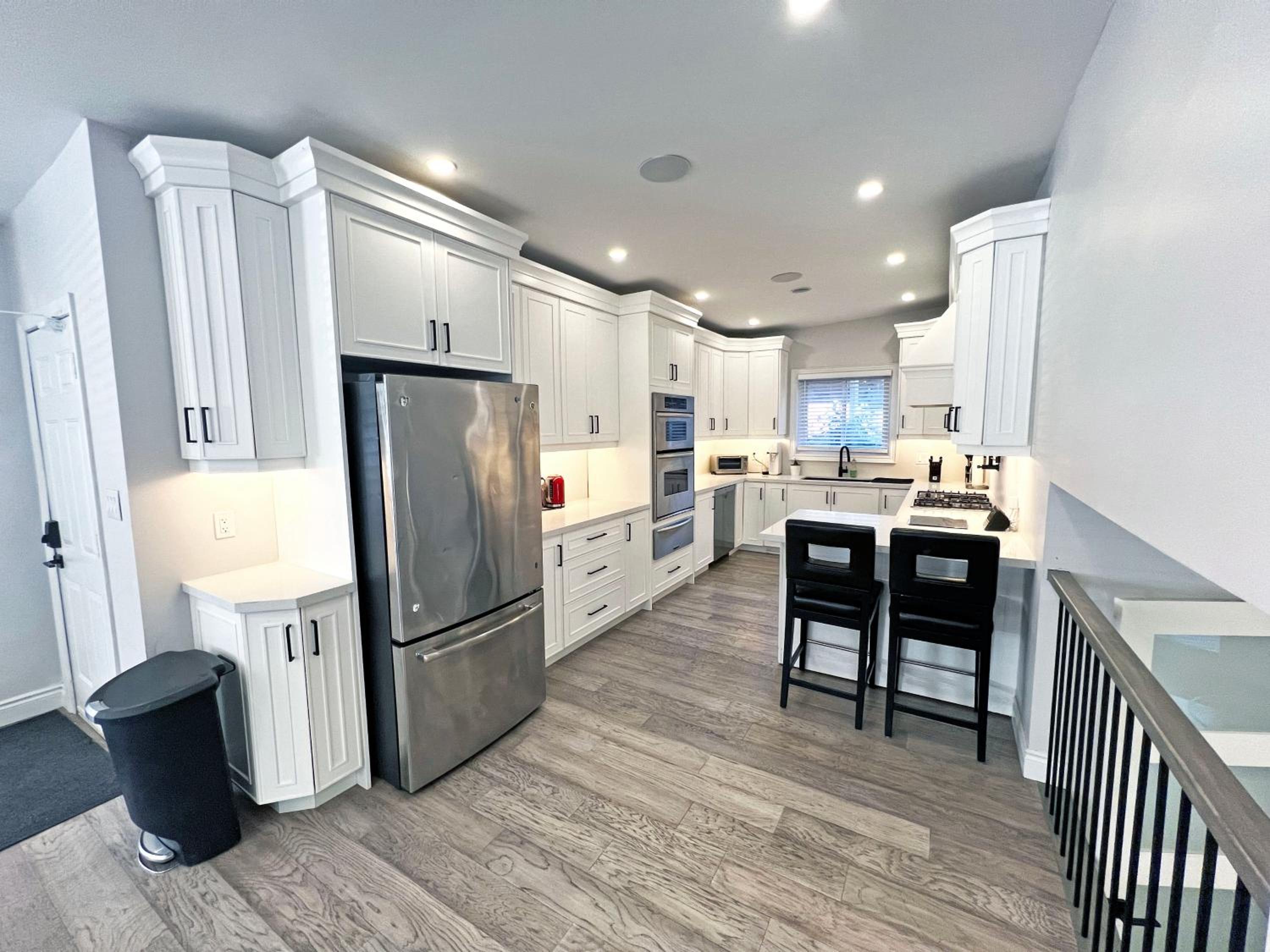 Luxe Home Near Limeridge - Sleeps 11 - Pool