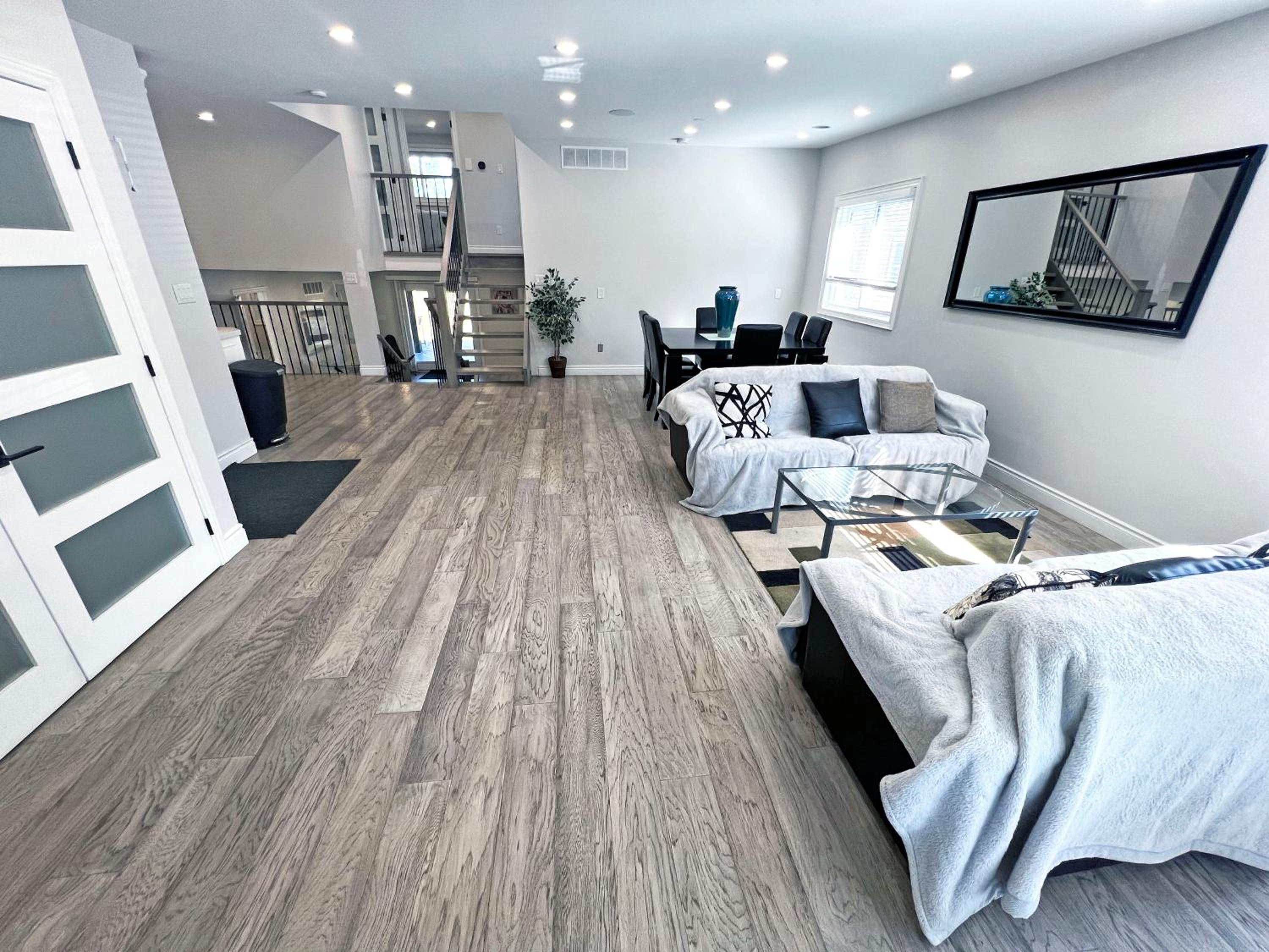 Luxe Home Near Limeridge - Sleeps 11 - Pool