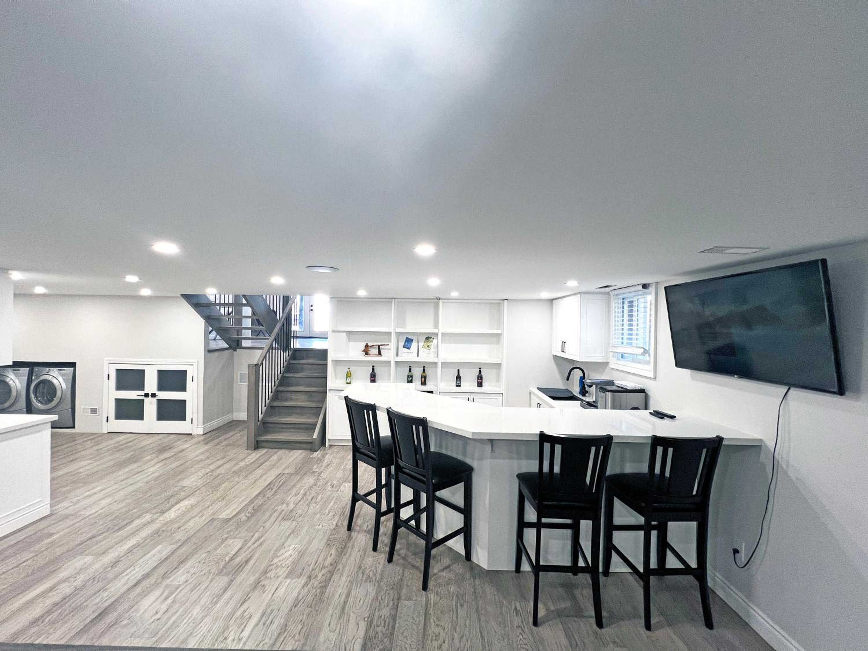Luxe Home Near Limeridge - Sleeps 11 - Pool