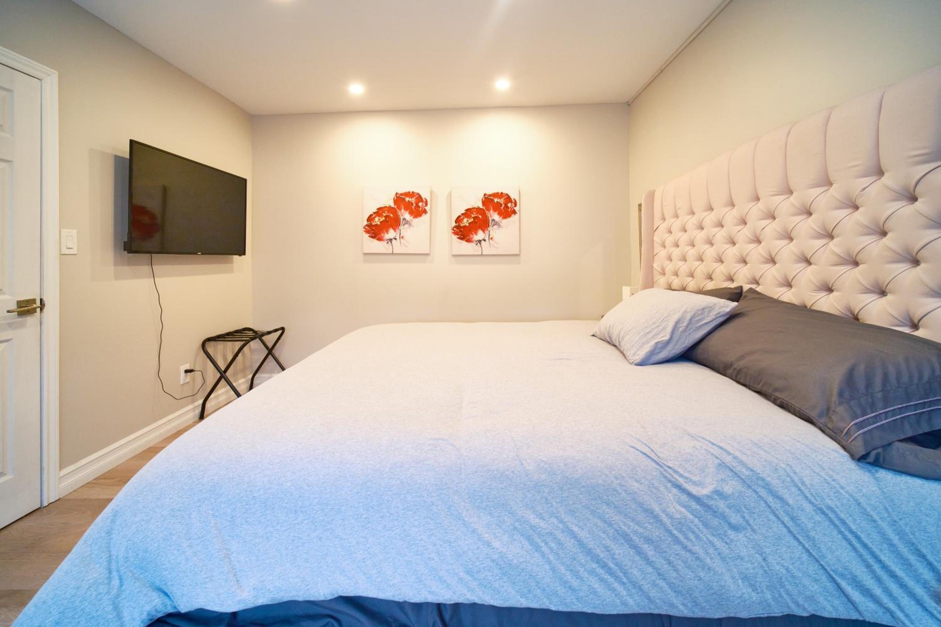 Hamilton Oasis - Luxe Beds - BBQ Haven - Pool