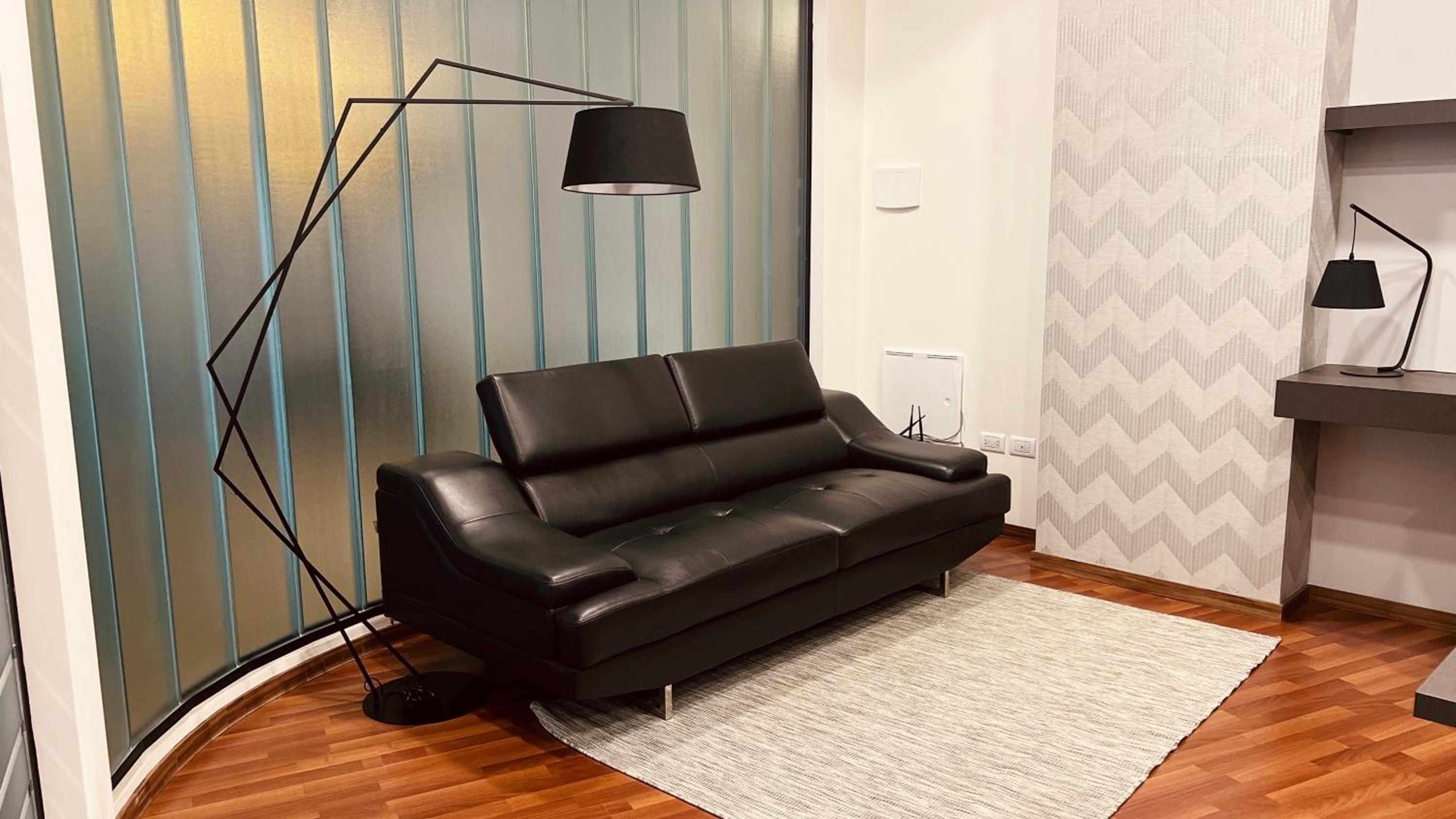 Apartamento de Lujo a Pasos de la Av. América