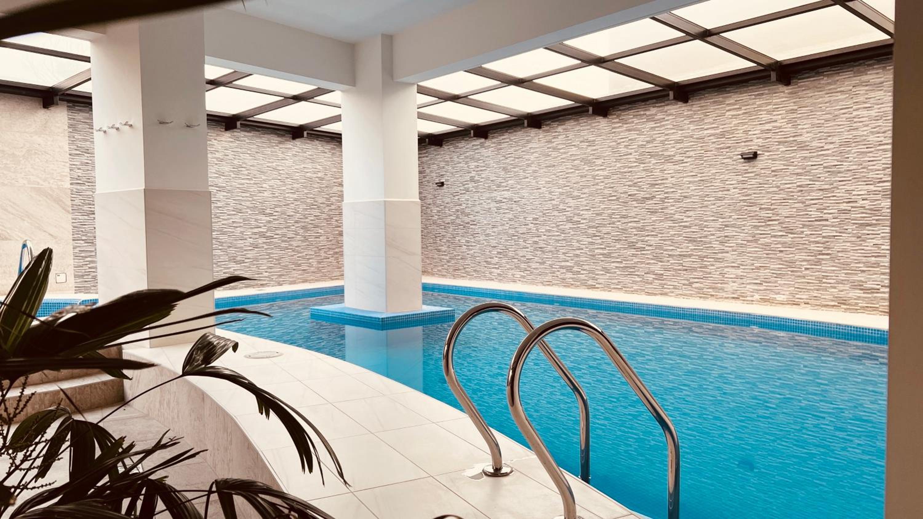 Apartamento de Lujo a Pasos de la Av. América