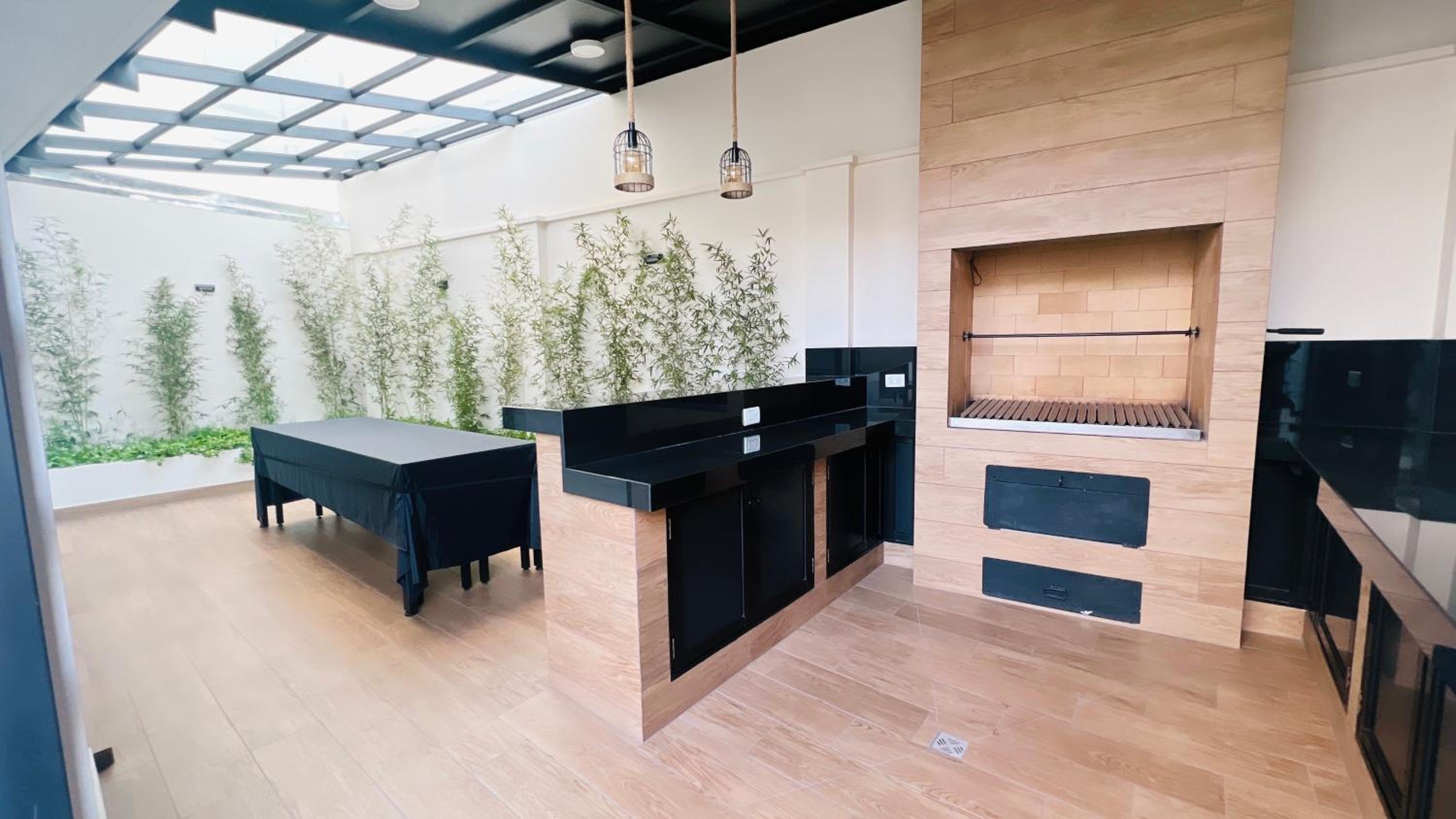Apartamento de Lujo a Pasos de la Av. América