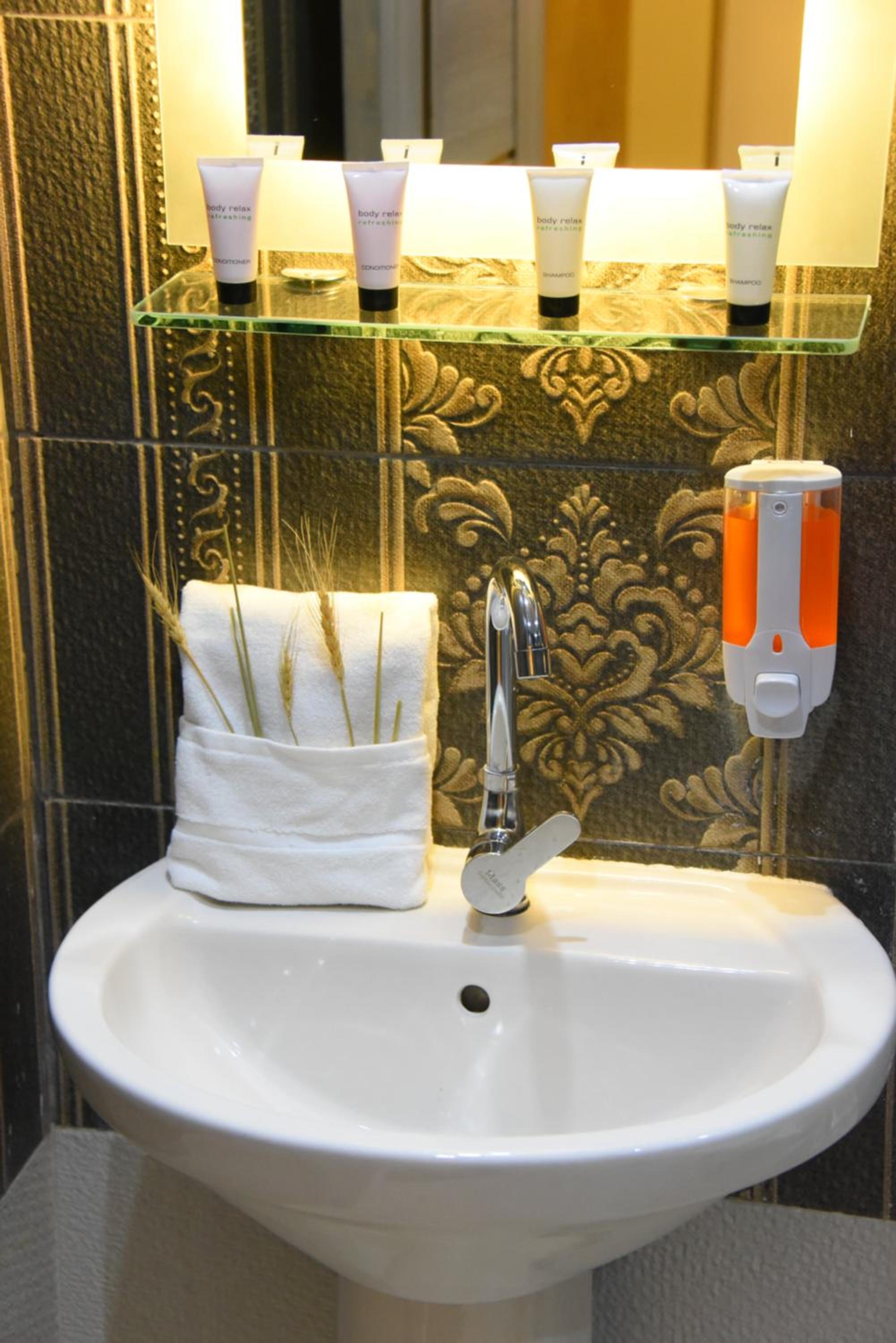 Locanda Pyramids Hotel