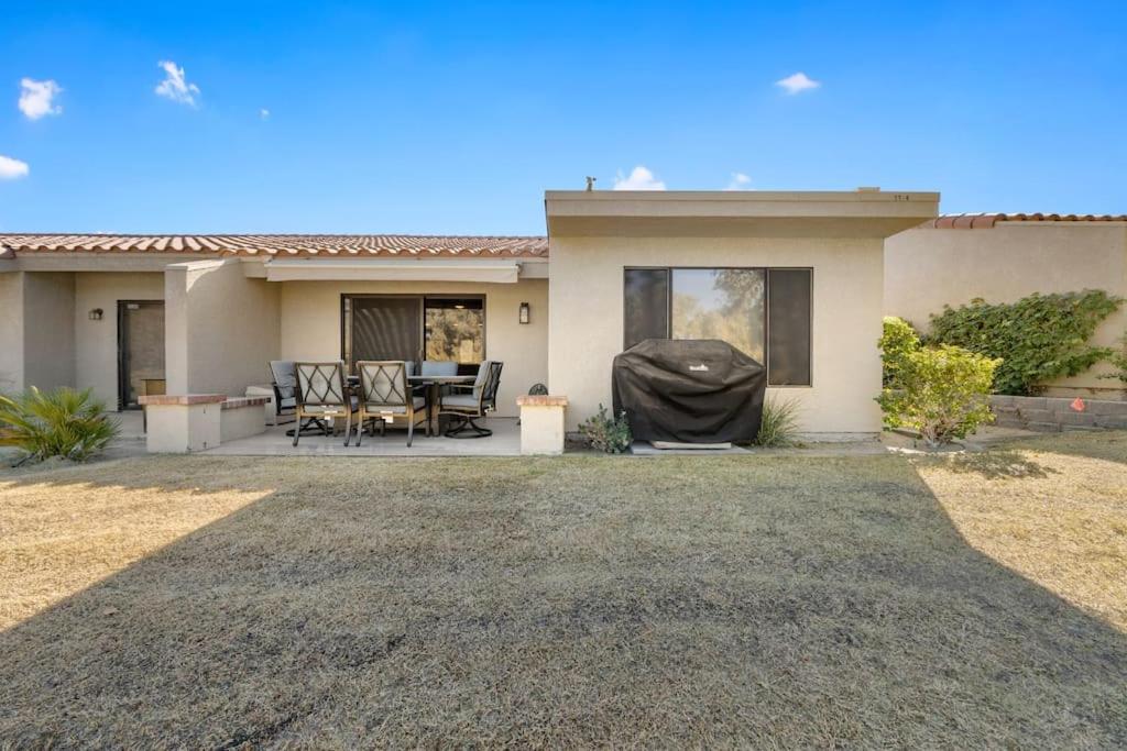 Hotel Luxurious fairway condo resort country club - Image 1