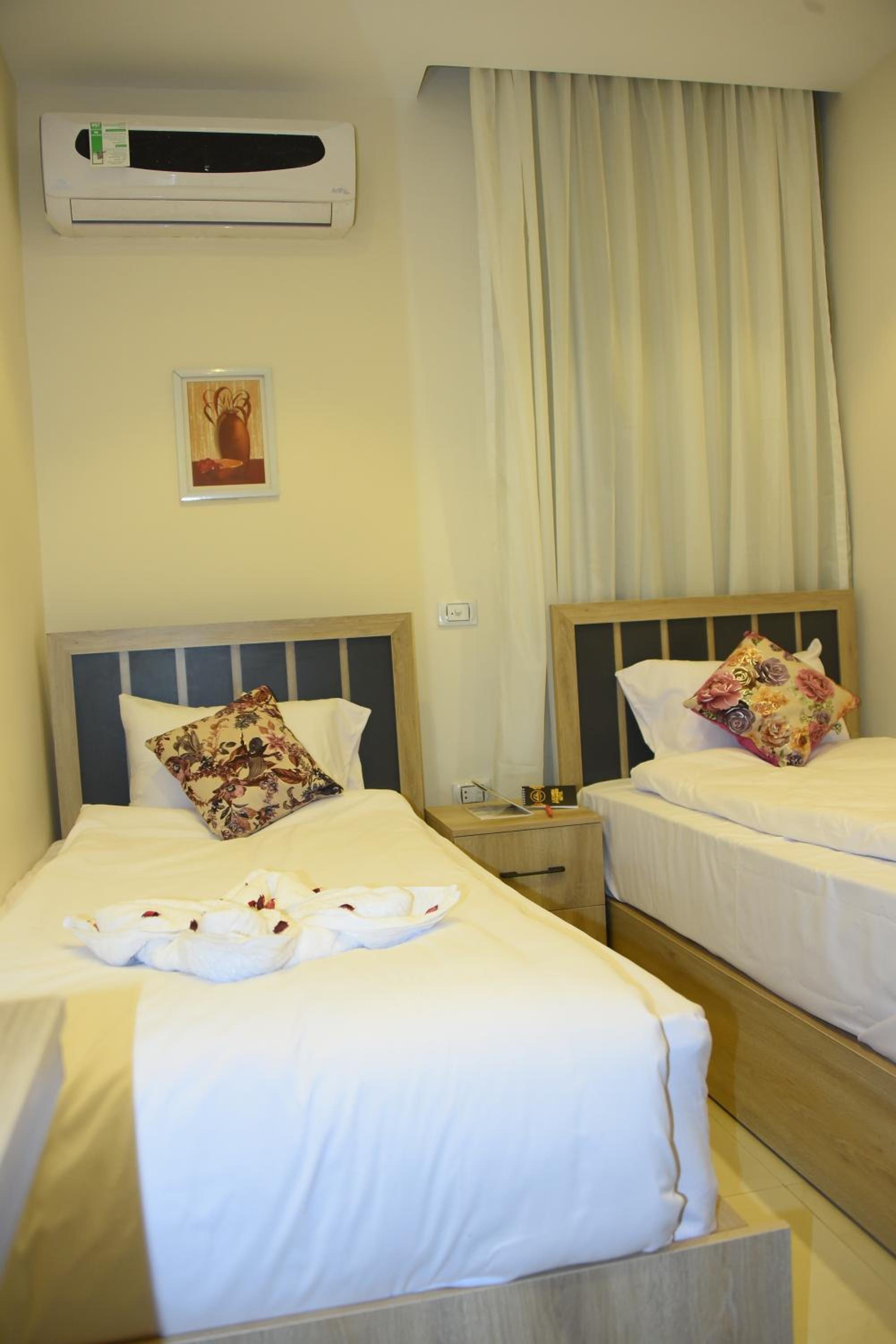 Locanda Pyramids Hotel
