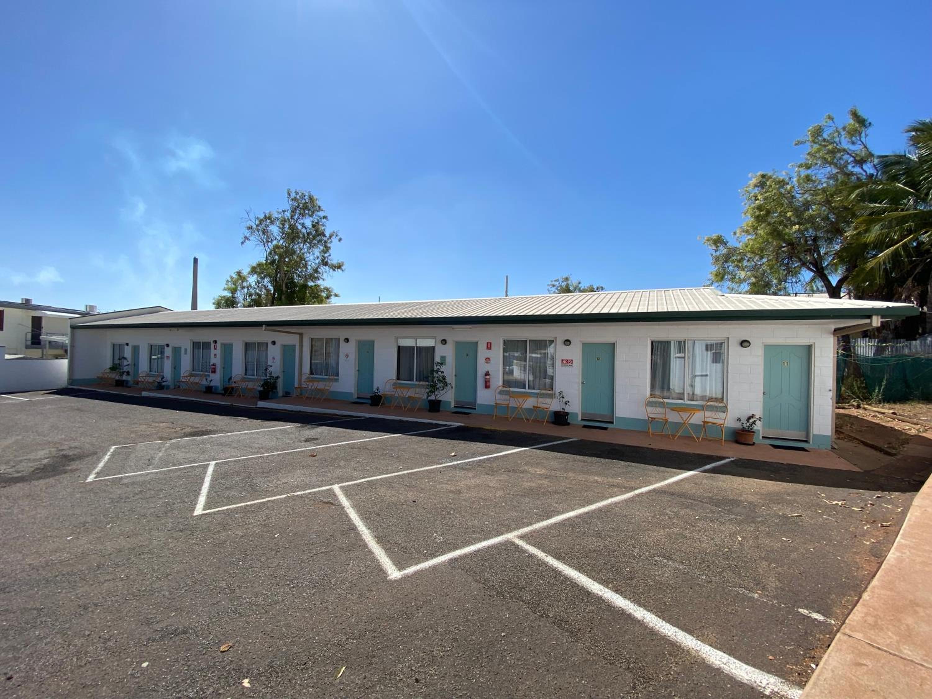 Central Point Motel