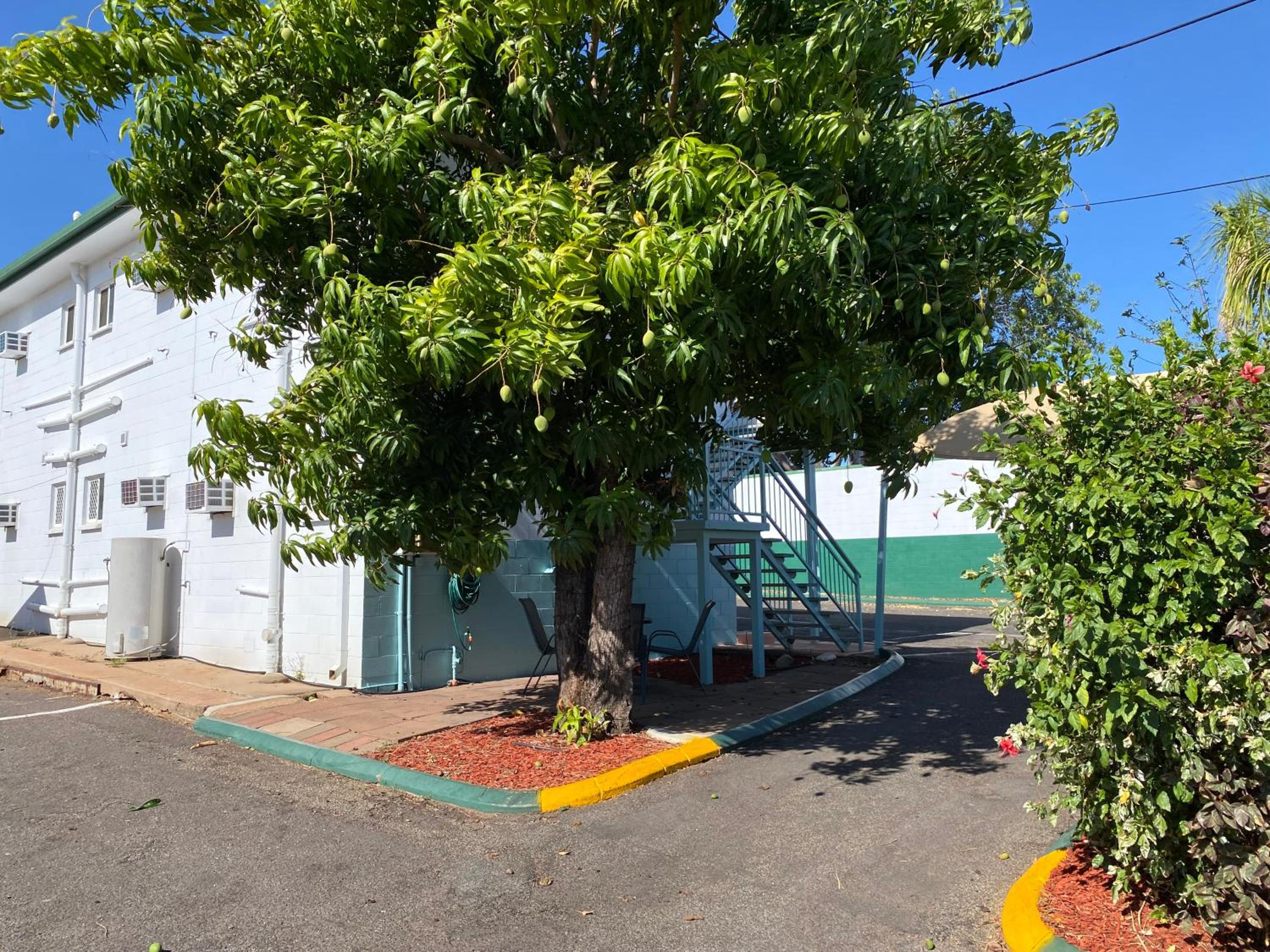 Central Point Motel