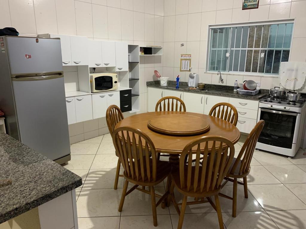 Casa Peruíbe - Ótima localização