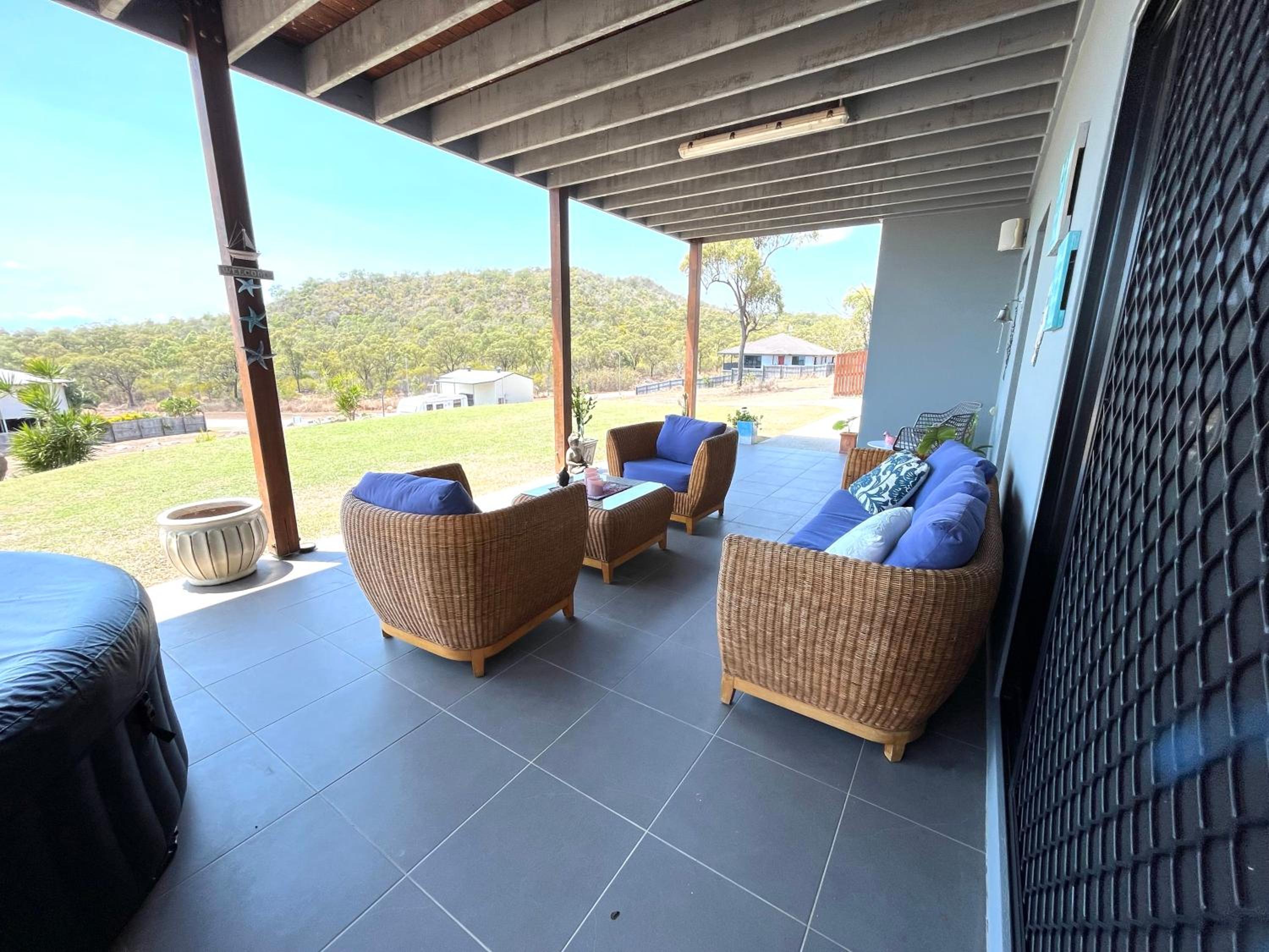 Bowen Sunrise Retreat Homestay