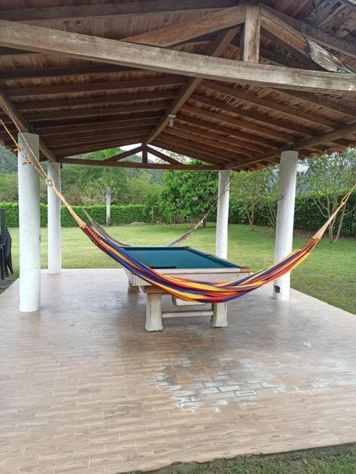 Piscina-jacuzzi-calma-comodidad-Villa Old Havana