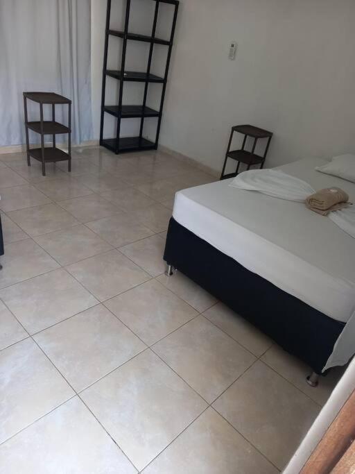 Piscina-jacuzzi-calma-comodidad-Villa Old Havana