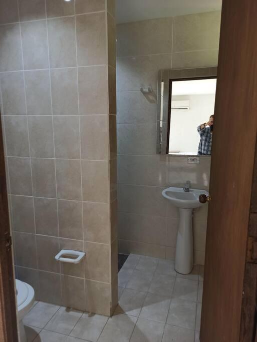 Piscina-jacuzzi-calma-comodidad-Villa Old Havana