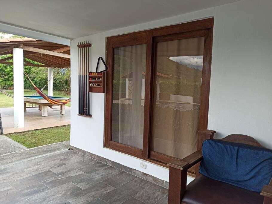 Piscina-jacuzzi-calma-comodidad-Villa Old Havana