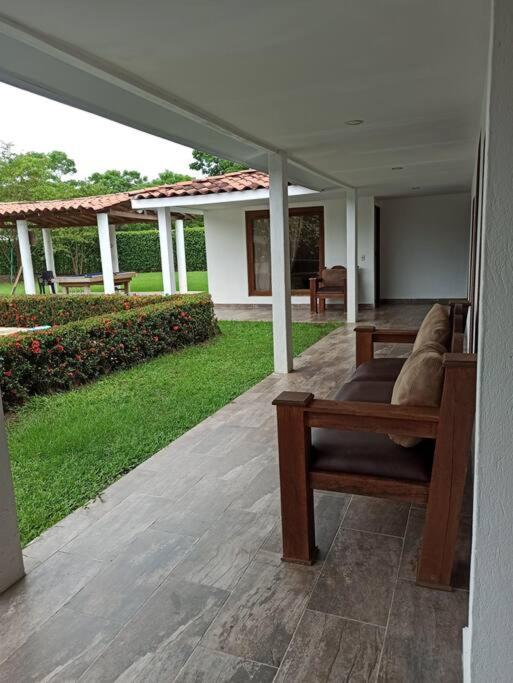 Piscina-jacuzzi-calma-comodidad-Villa Old Havana