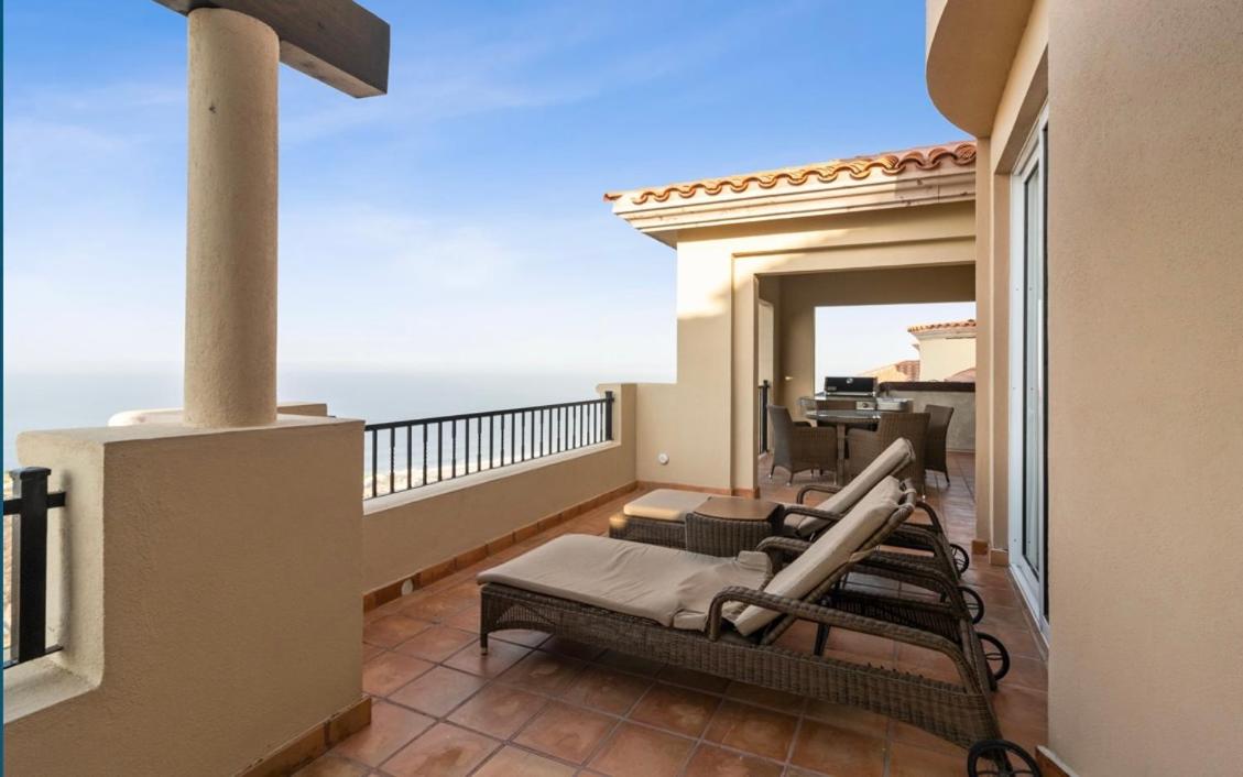 Luxury Villa in Cabo San Luca Pueblo Bonito view 4