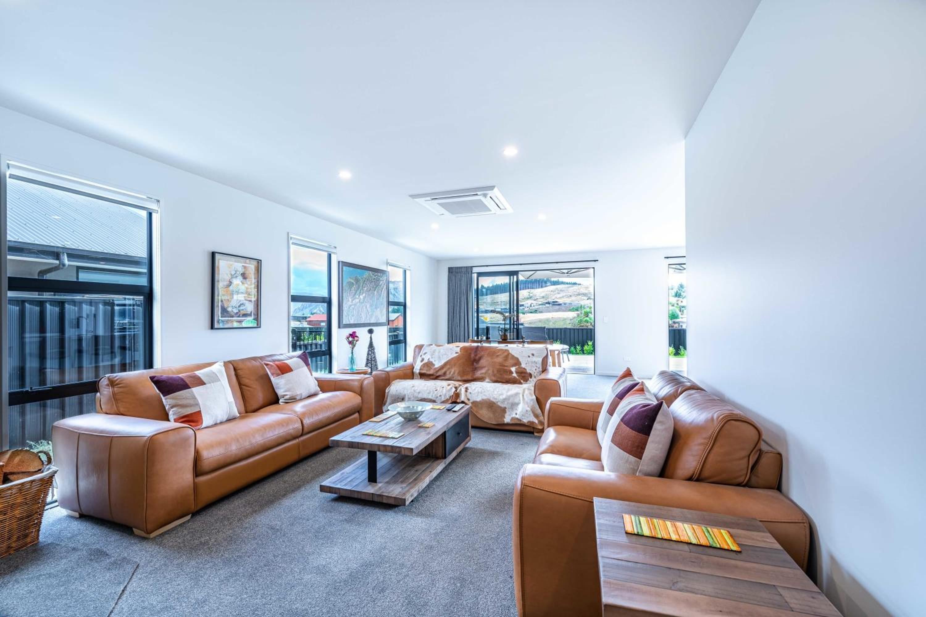 The Heights Vista Retreat