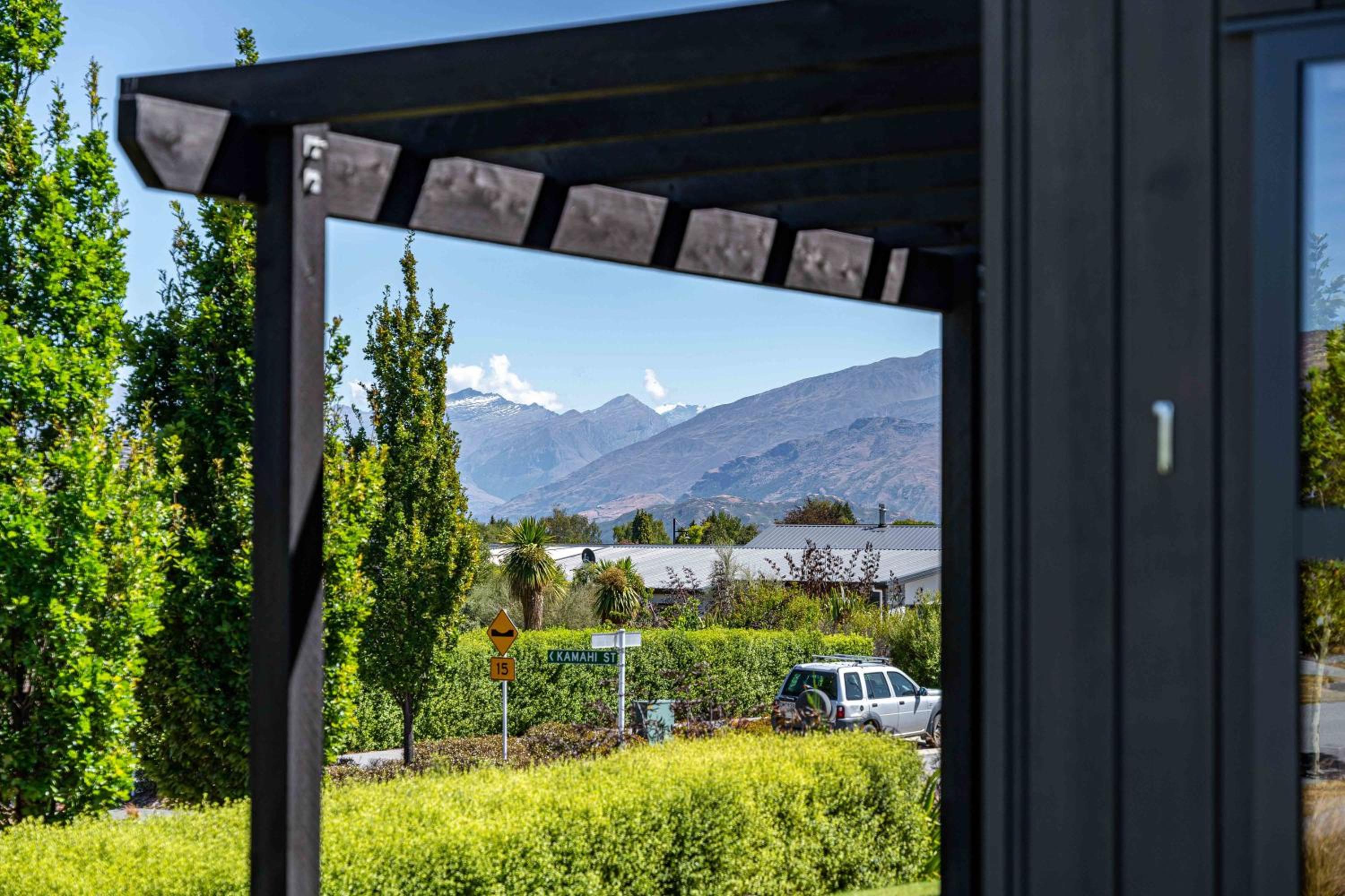 Hoheria Mountain Lodge view 2