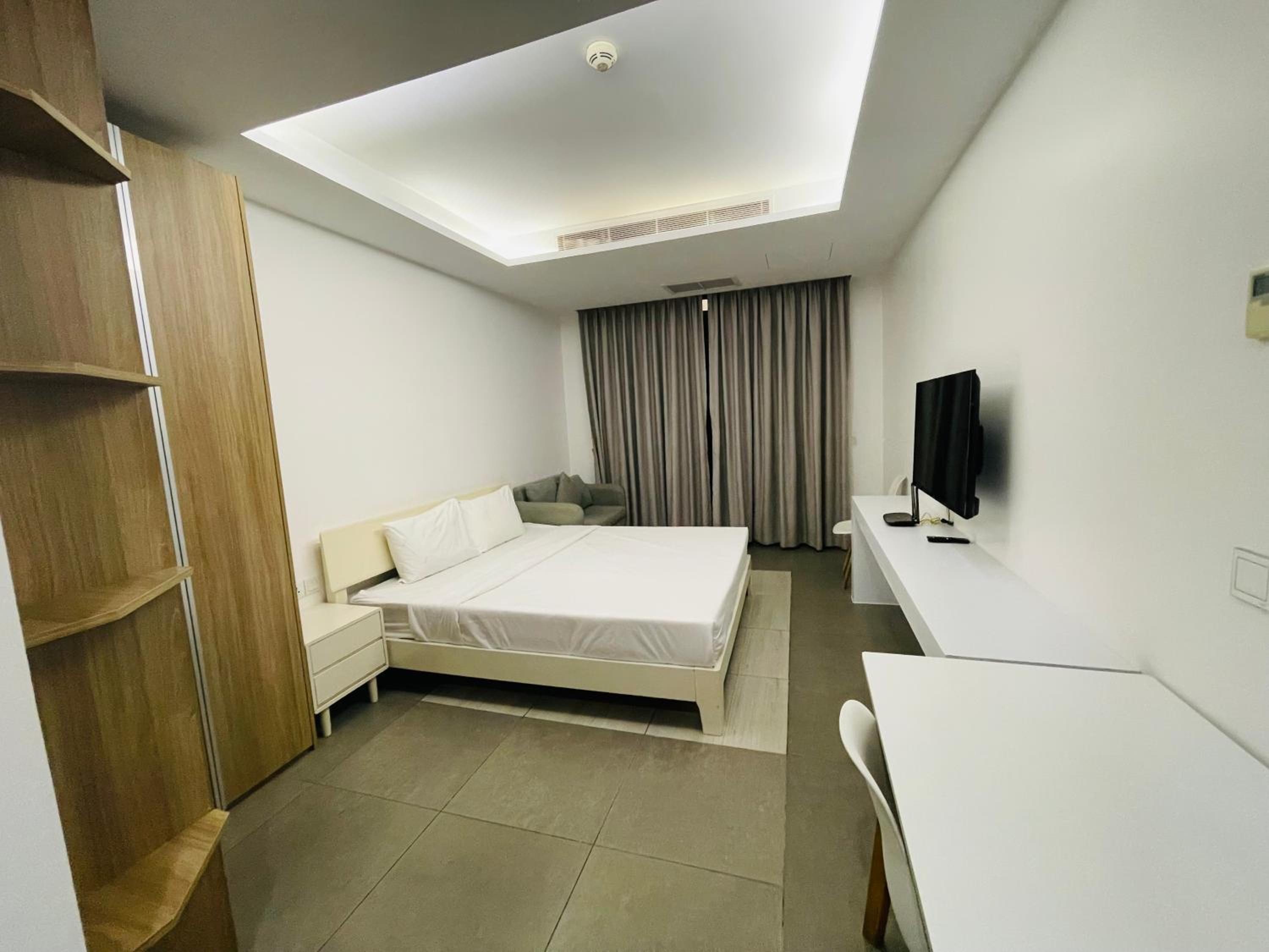 Penthouse residence