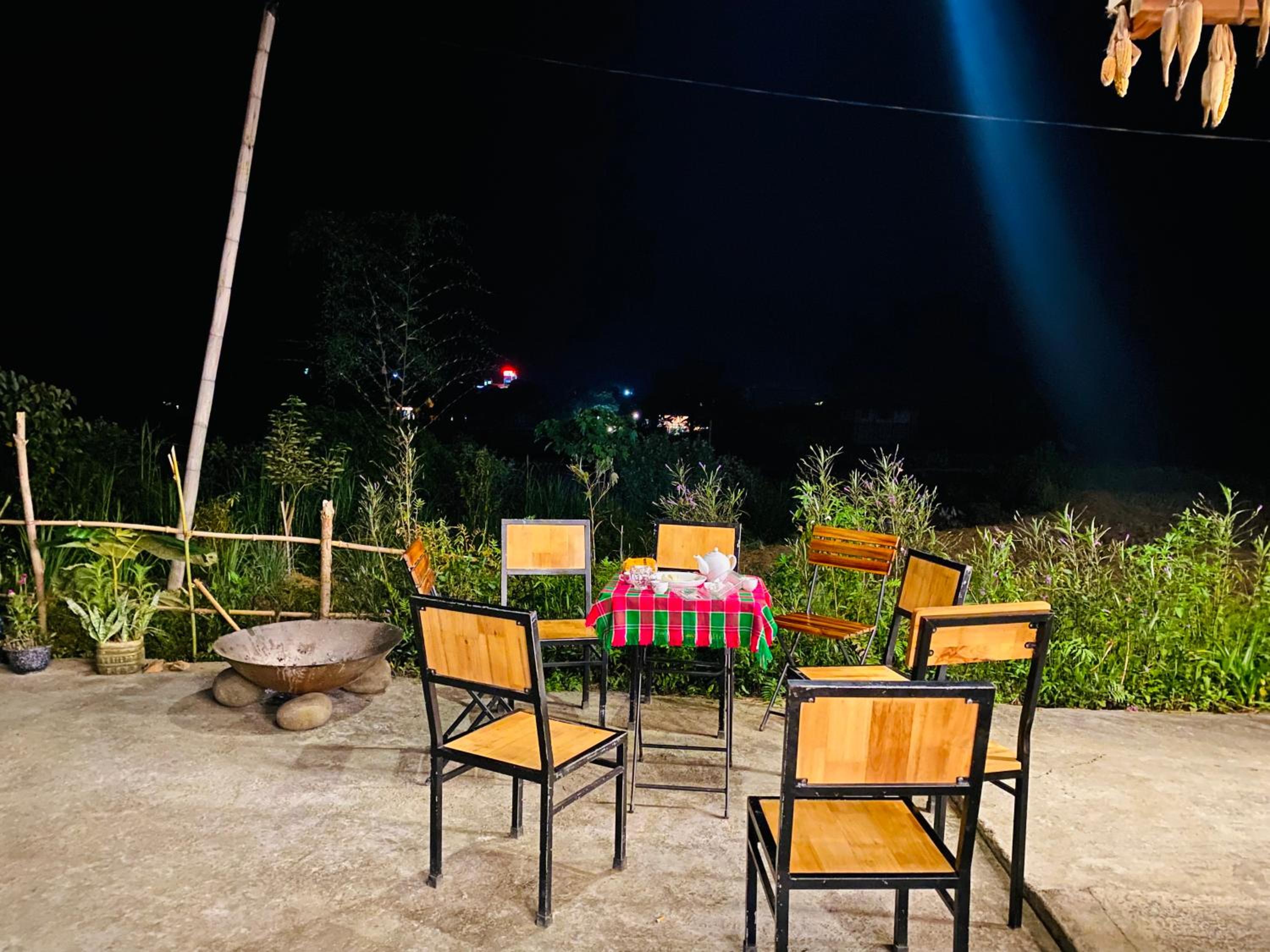 Du Gia Field View Homestay