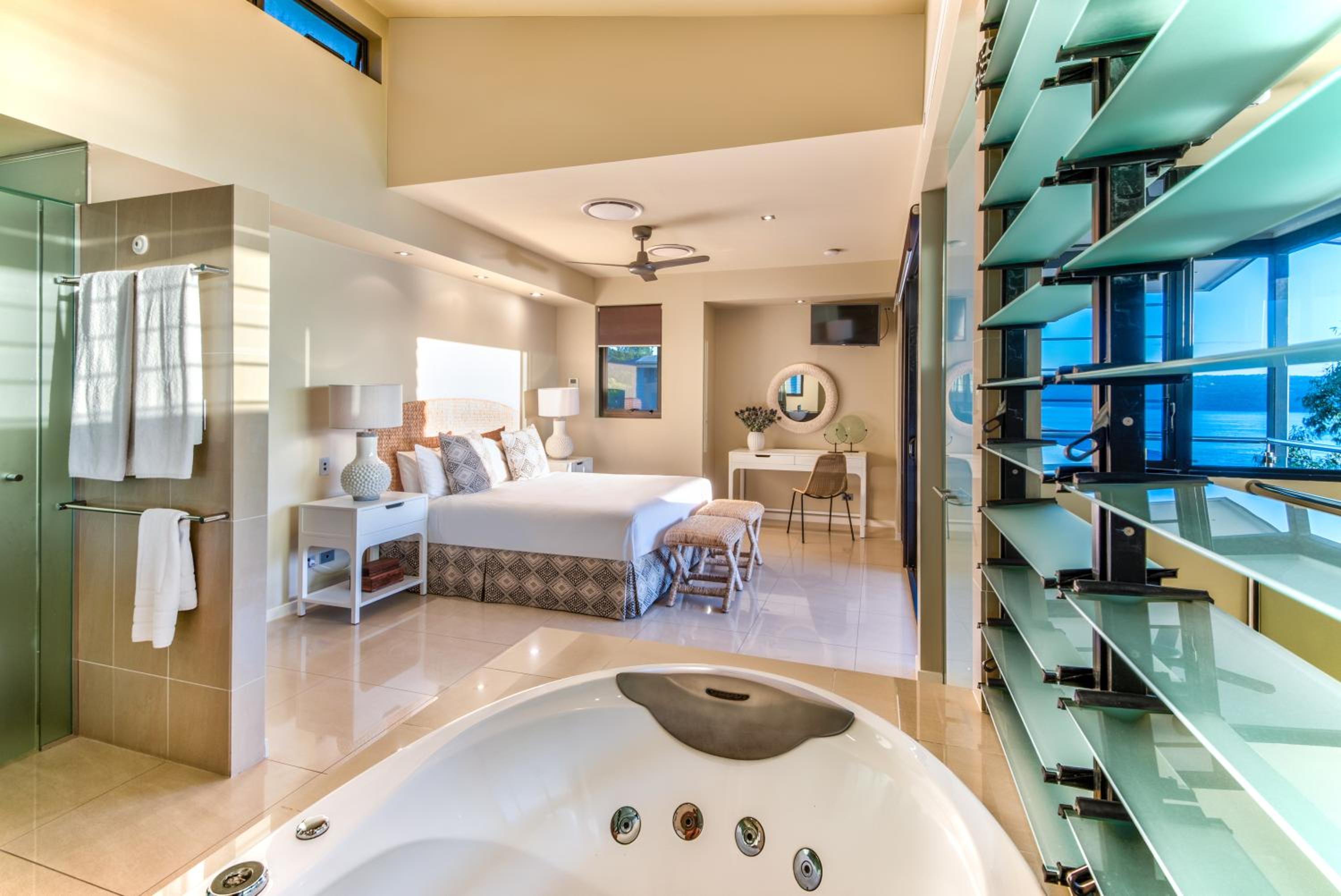 Edge Apartments on Hamilton Island by HIHA